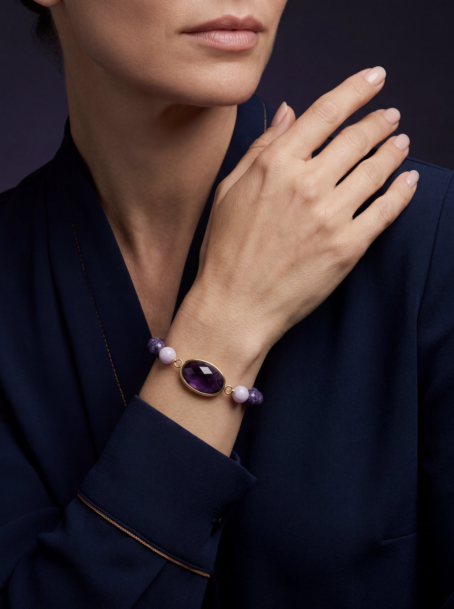 AMETHYRA -Armband mit Kunzit, Charoit & Amethyst | Seltene Kombination für Heilung & Transformation - PRANA Edelsteine – Handgefertigter Edelsteinschmuck