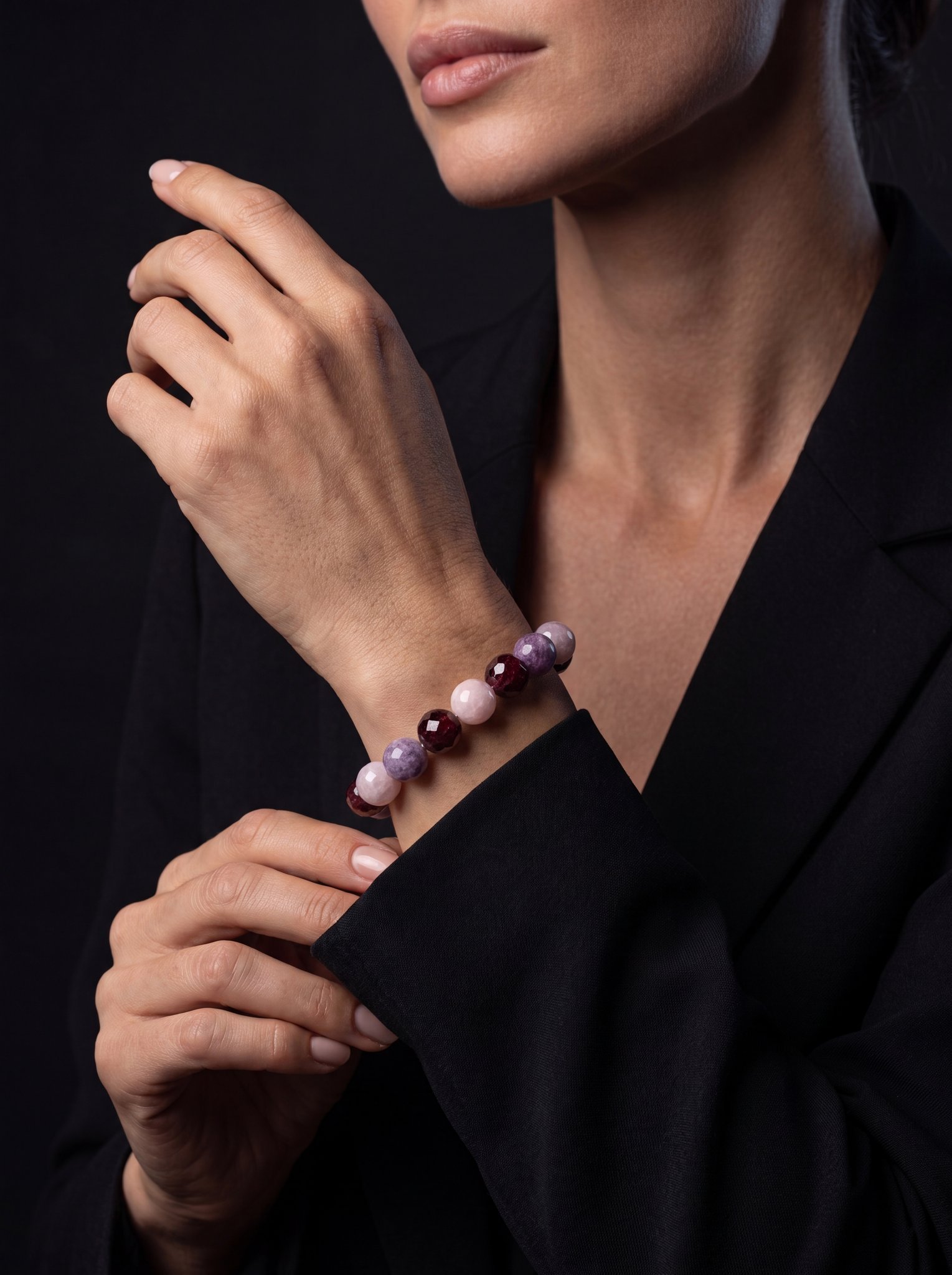 AMARA – Sugilith, Kunzit & facettierter Granat - PRANA Edelsteine – Handgefertigter Edelsteinschmuck