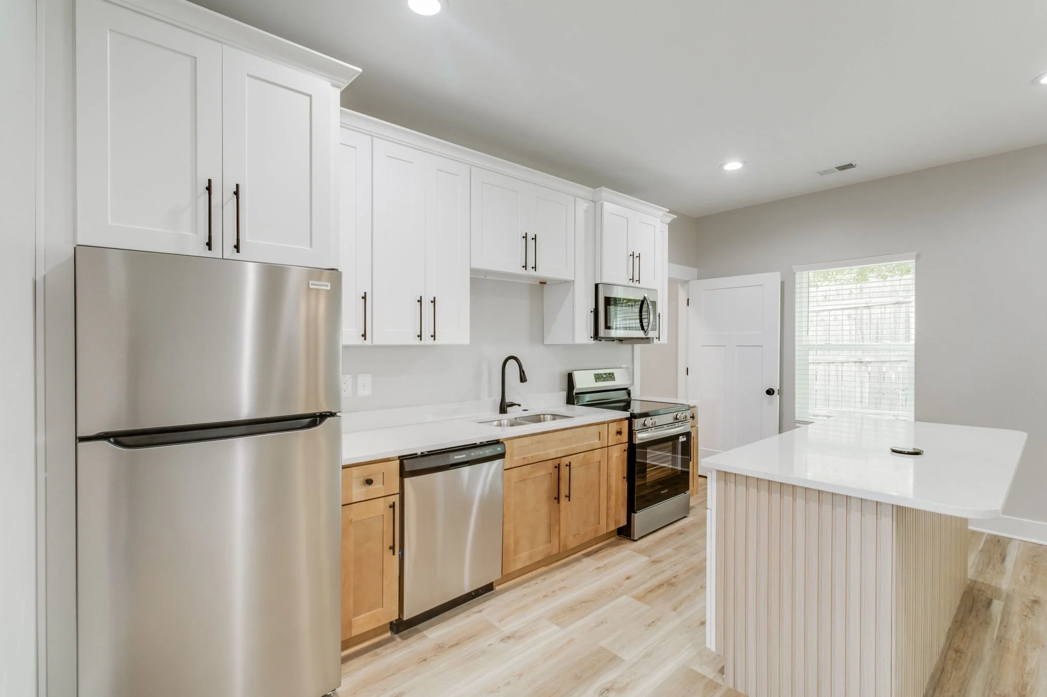 41-web-or-mls-2025 07 15 - 1833 Oceola St - Columbia-41.jpg