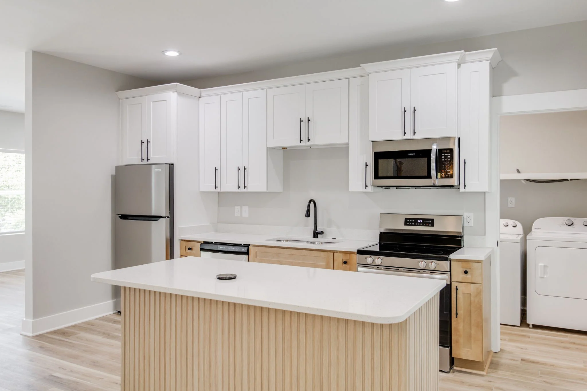 42-web-or-mls-2025 07 15 - 1833 Oceola St - Columbia-42.jpg