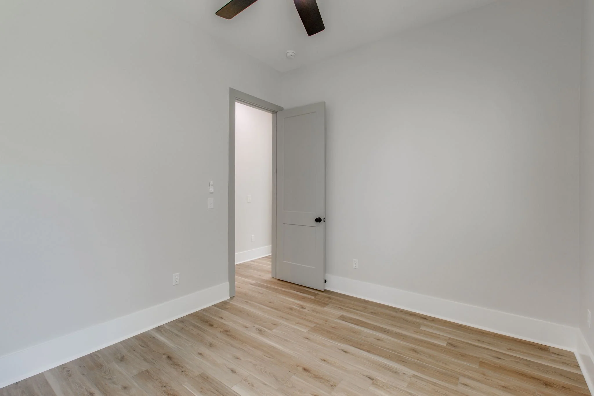 10-web-or-mls-2026 05 15 - 1103 Olympia Ave Unit C - Columbia SC-10.jpg