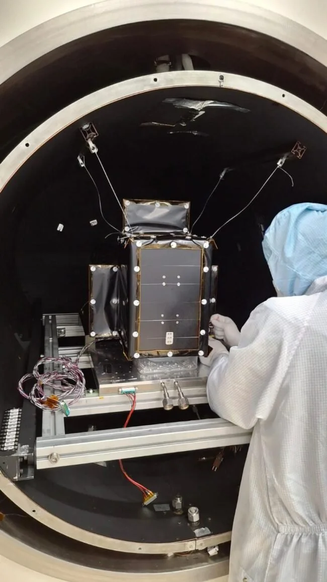 CosmoCube Advances Through UKSA Science Bilateral Programme with Key Tests at RAL Space
