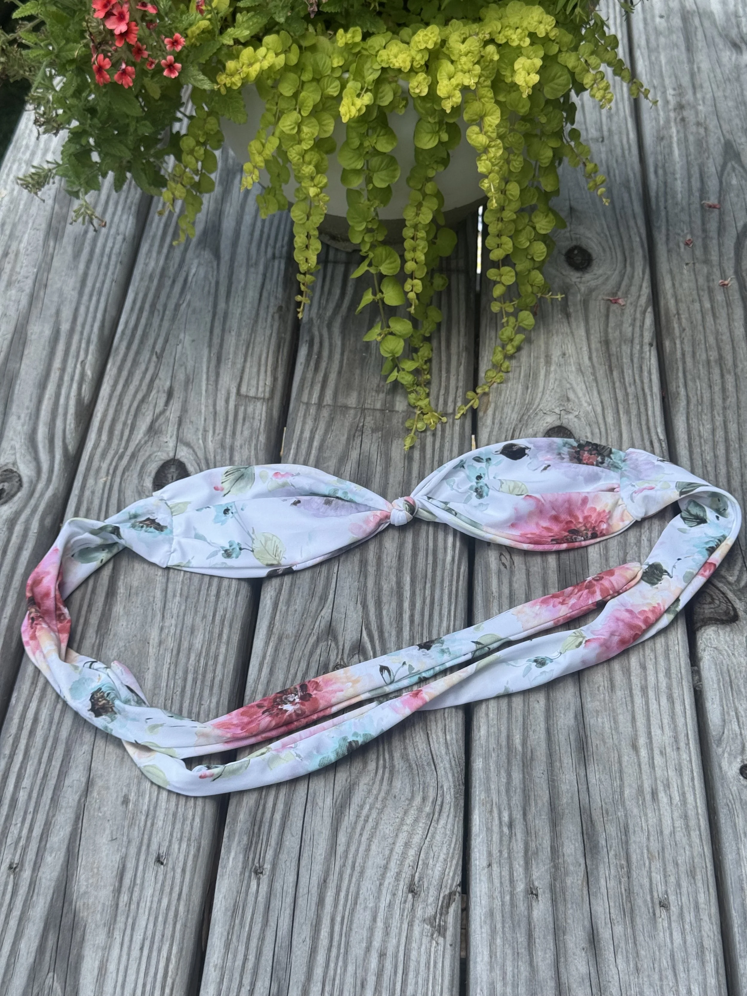petals in paradise top
