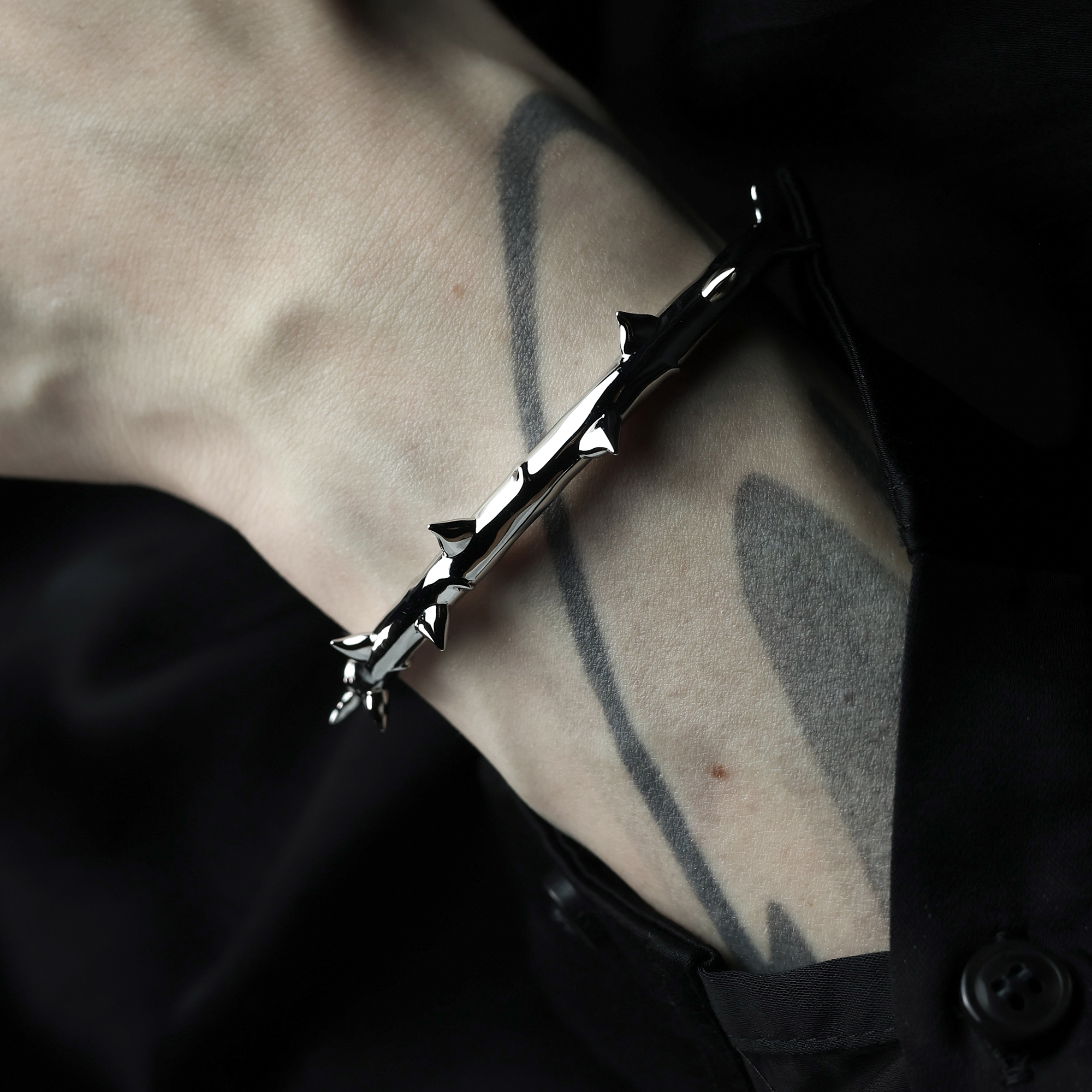 Rose Thorns supremetal featured revealed.png