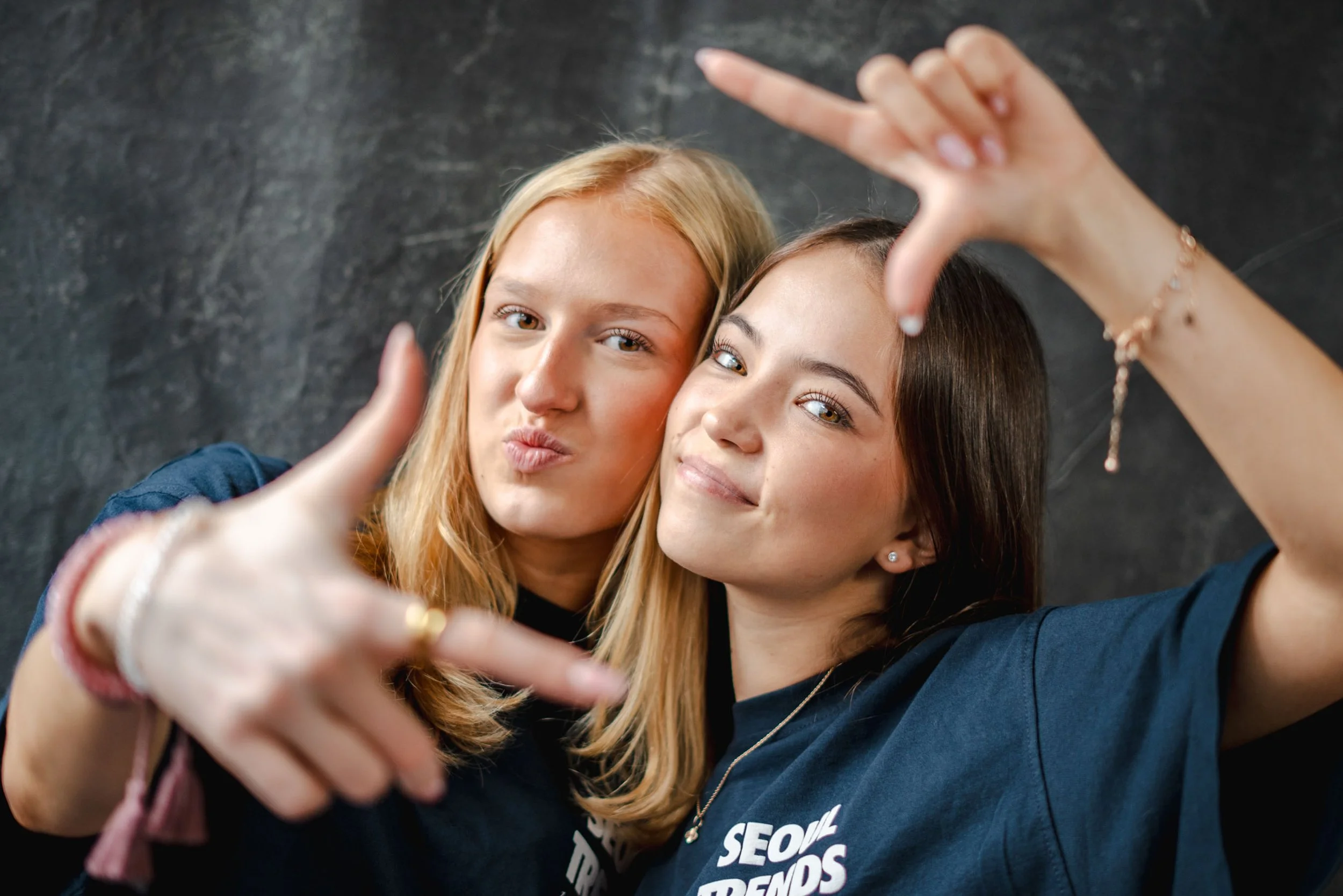 Freunde_Photoshooting_Fotograf_Frankfurtammain_Silverspyne-4.jpg