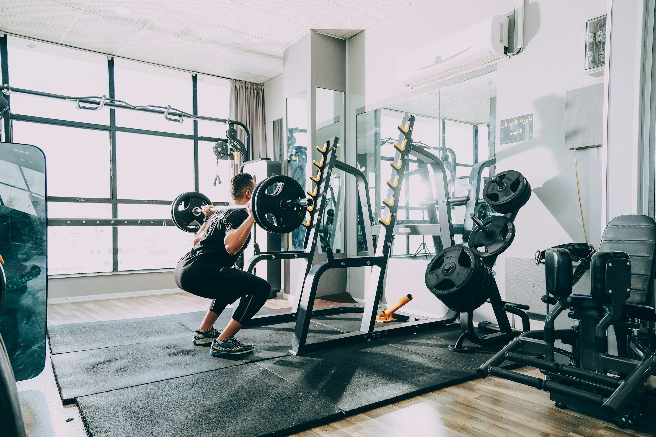 Depois de 10 Anos a Treinar Sozinho - Decidi ir para o Ginásio de Forma Regular 