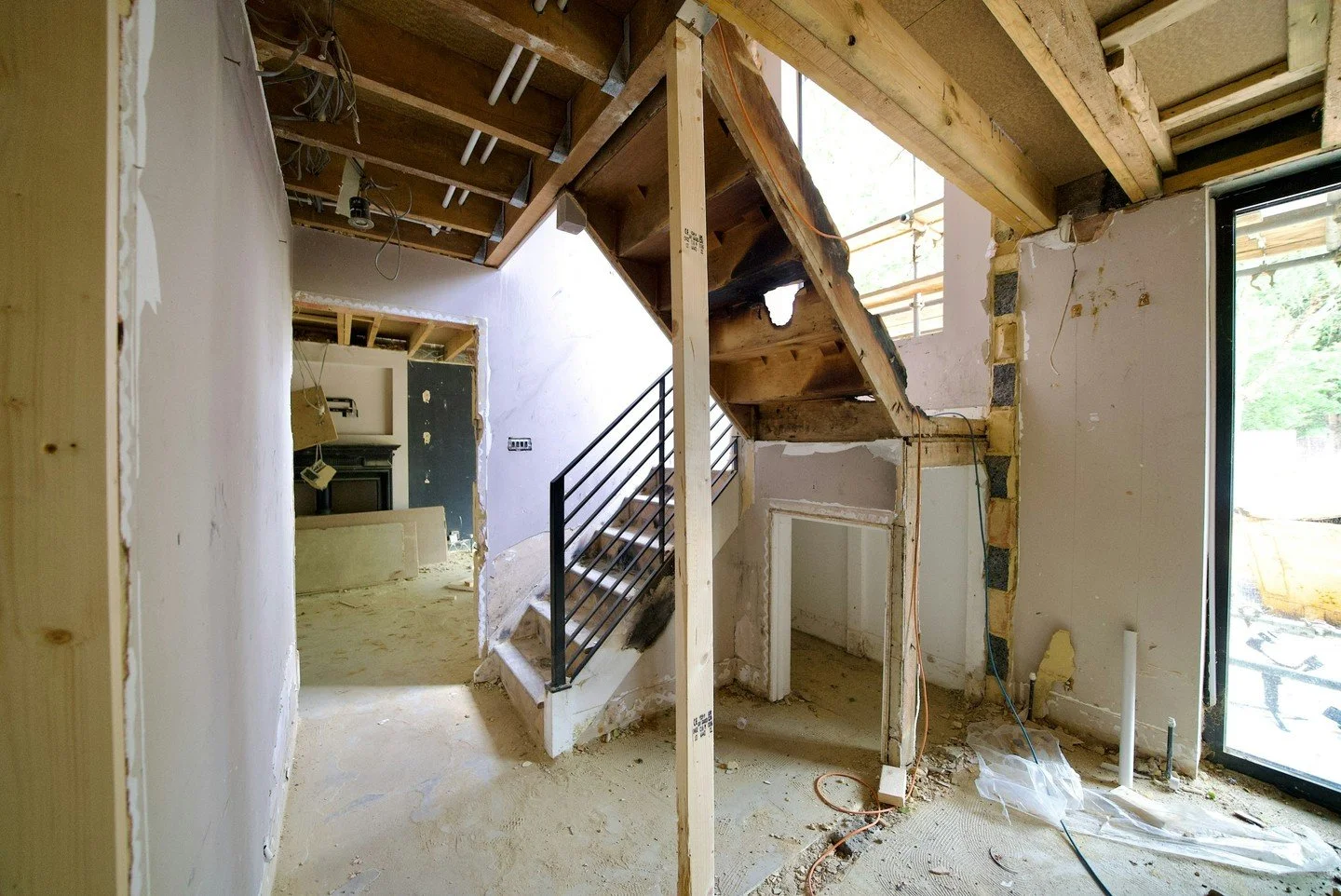 We're thrilled with the progress on our project in Fleet, Hampshire 🙌 

This incredible home experienced severe damage caused by fire, so we're working hard to restore it to its former glory ✨ We've surpassed some exciting milestones recently, and i