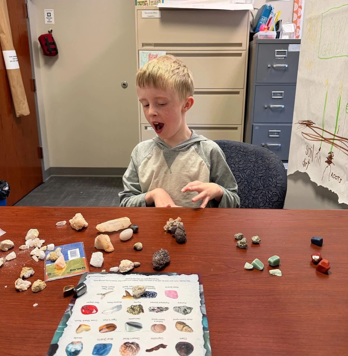 Future geologist in the making 🪨🔍
Hands-on learning, every day at Gateway Academy.

#learning #gatewayacademy #brentwoodtn
