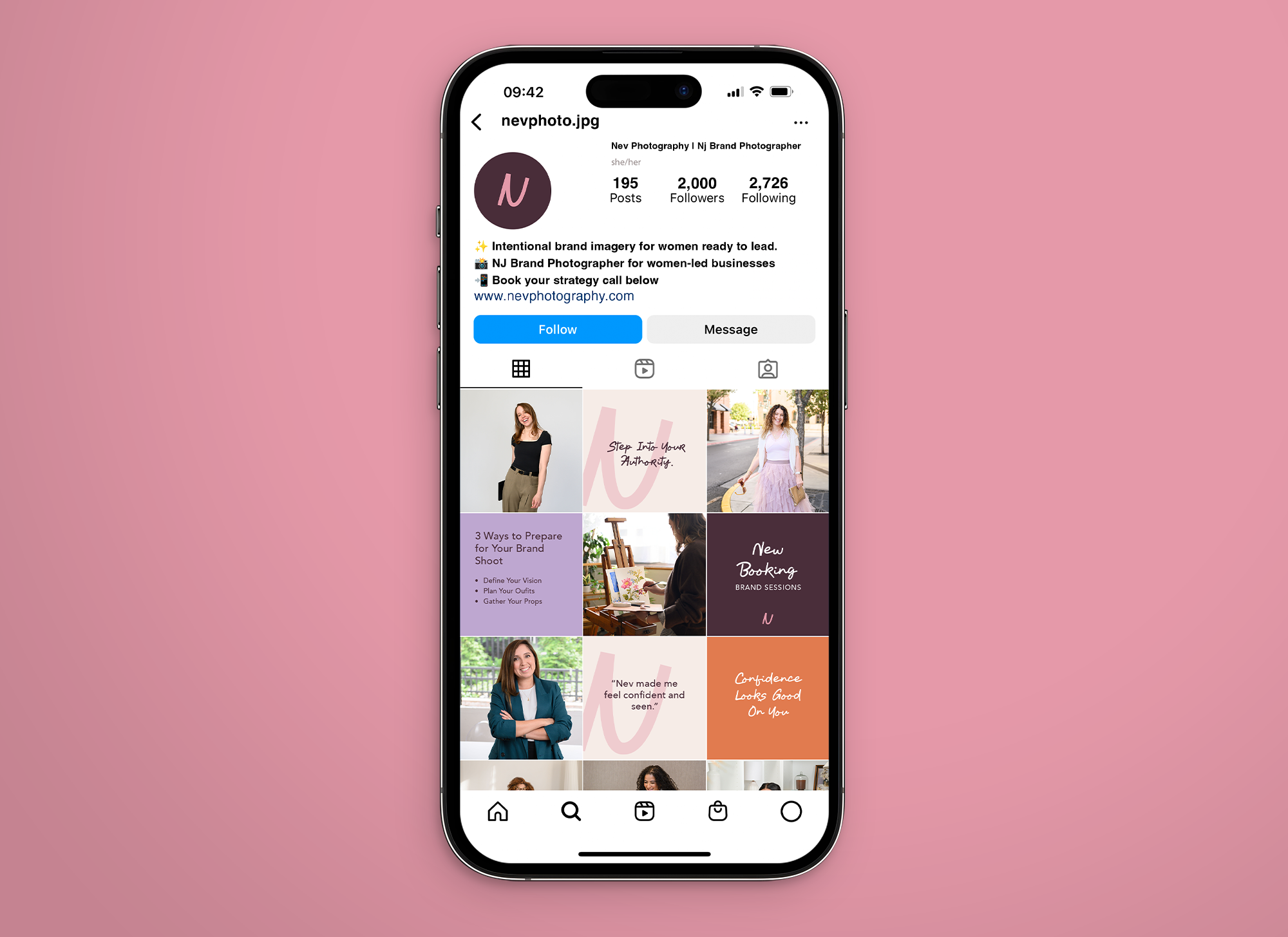 free_instagram-iphone-mockup_sachanati.png