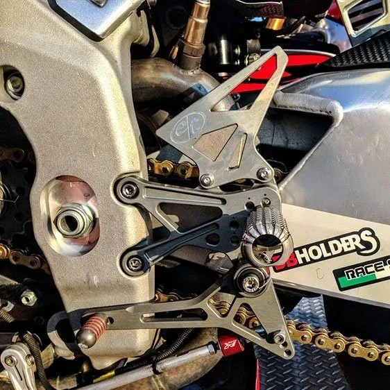 Evol-Tech-RSV4-Mag-LHS-p1-web.jpg
