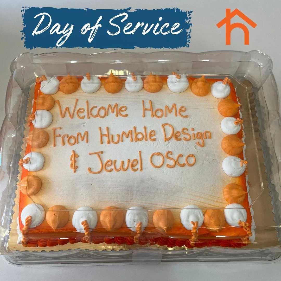 🙌 Our wonderful friends at Jewel-Osco  knocked it out of the park for their THIRD Day of Service with Humble Design Chicago this year! From building bed frames and hanging artwork to installing curtains - their team does it all! 

🏡 Today they help