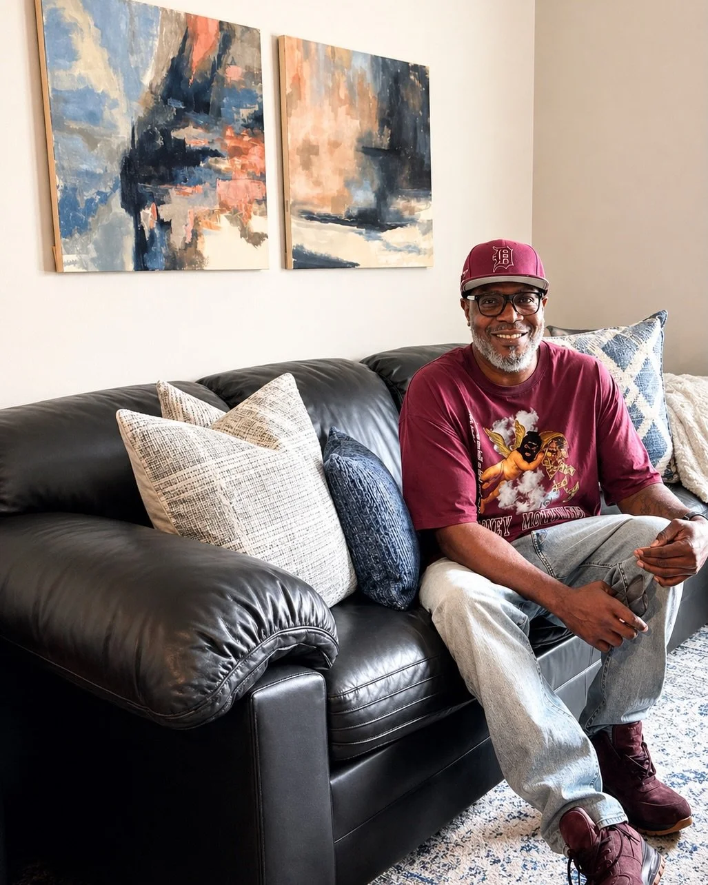 Happy Birthday to our client! What an incredible way to celebrate&mdash;this morning, he left an apartment with only a bed&hellip; and came home to a fully furnished space to call his own.
After the loss of his mom and moving between family members, 