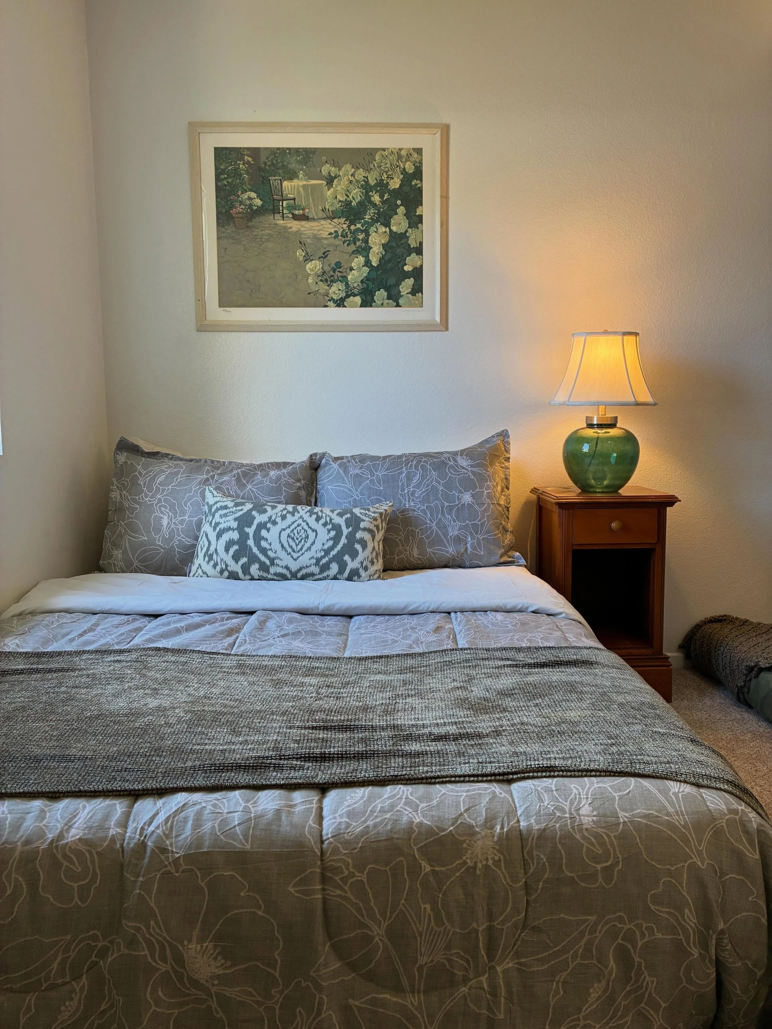 🧡 Welcome Home 🧡

This past Friday, our hearts were full as we welcomed a resilient single mother and her three young boys into a beautifully, fully furnished space to call their own. The transformation was so palpable that a first-time volunteer l
