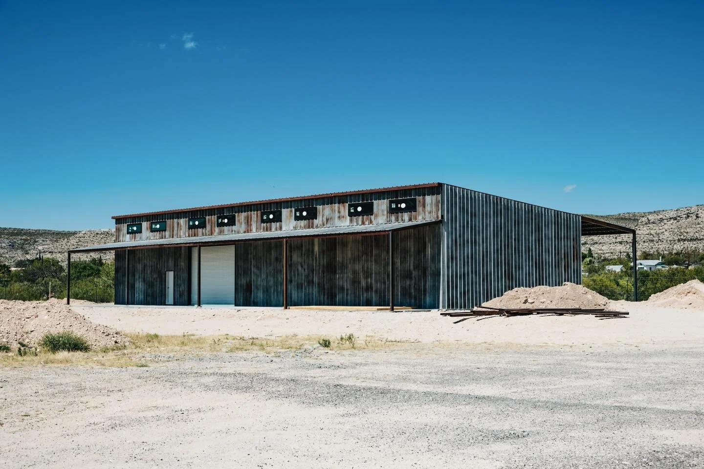 The Tall Texan Distillery is looking nice these days 👀

Tasting room coming soon / 2026 🤩

#talltexandistillery #sandersontexas #visitsandersontexas #sotol #distillery