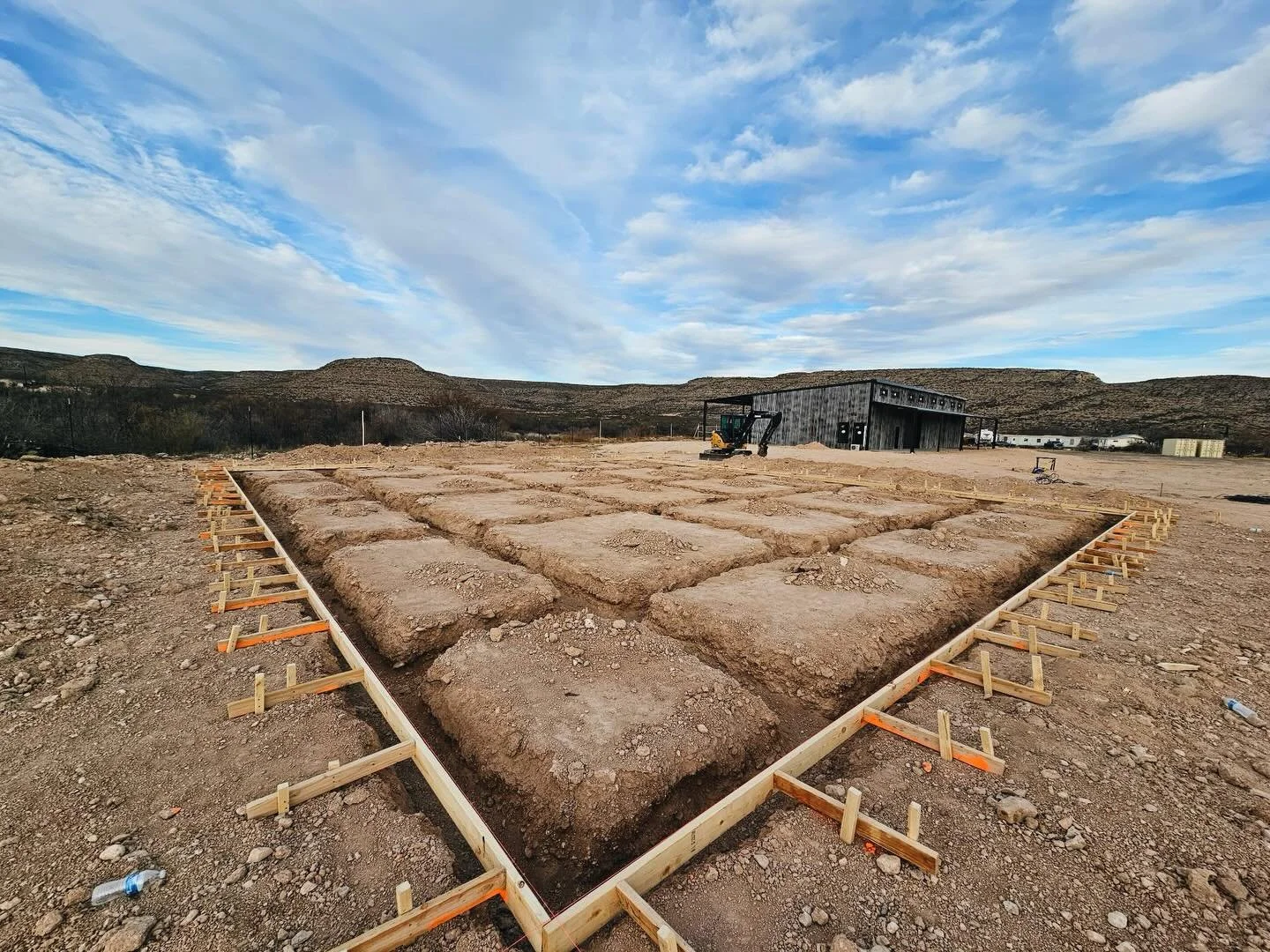 Progress, progress, progress! The beginning stages of the Tall Texan Tasting Room are looking great 👀

#sandersontexas #talltexandistilling #telltexansotol