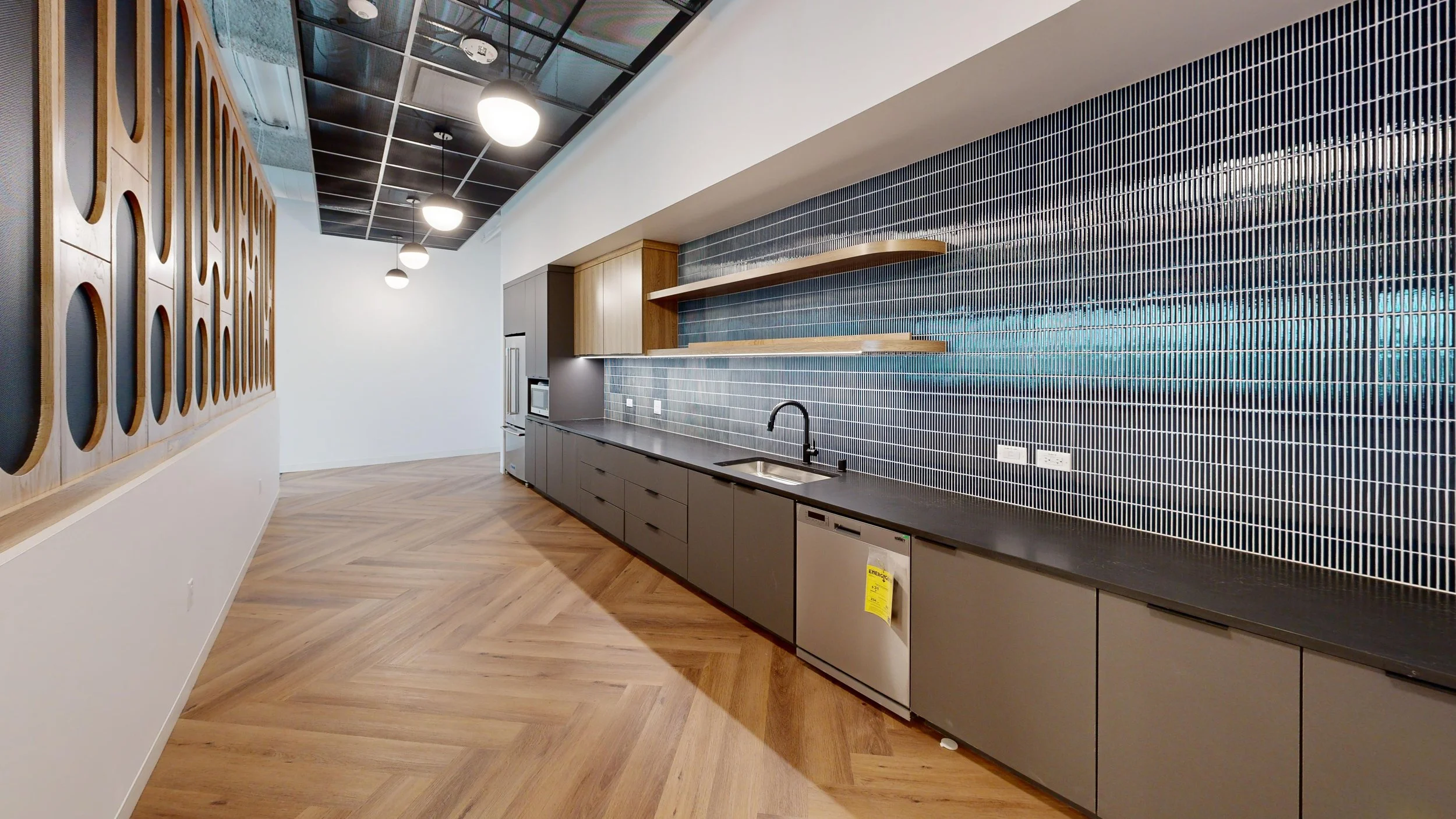 Spec-Suite-270-Kitchen.jpg