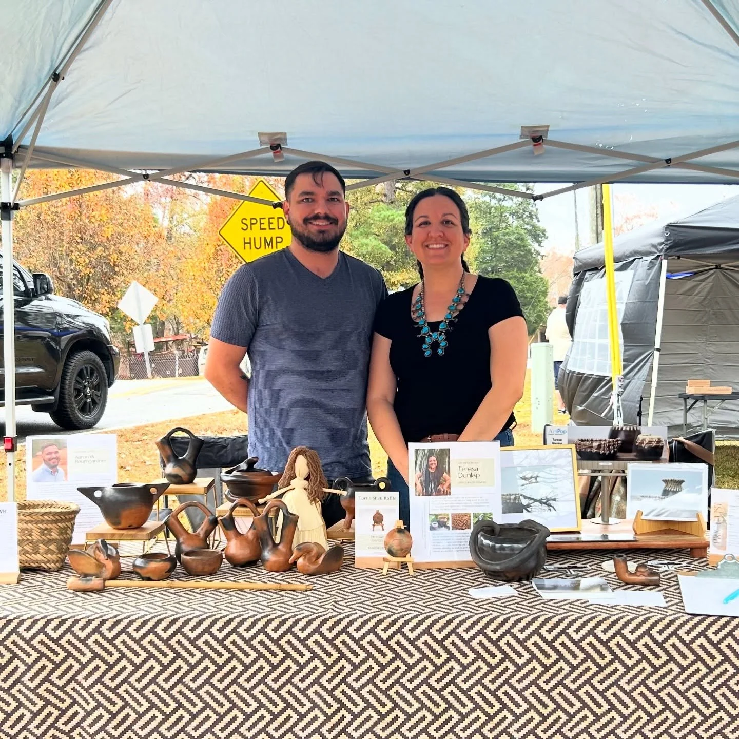 Second year vending with @stitchandcoildesigns at Yap Ye Iswą was a success! It&rsquo;s always more enjoyable when I get to sell art beside my sister. 

And still in the Wicked mood (sorry, not sorry) 😅

#catawba #clay #pottery #catawbapottery #pott
