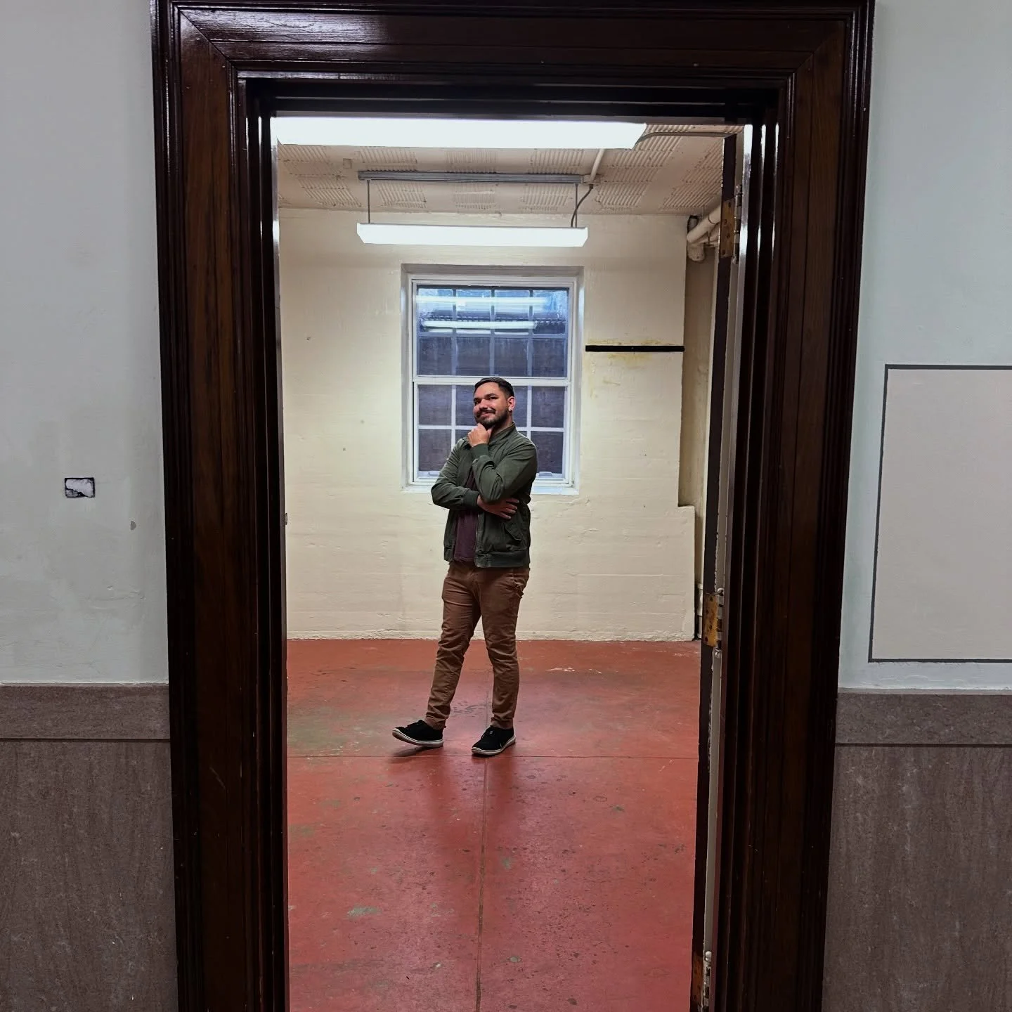 Moving On Up&rsquo; by&hellip;moving down into a basement studio in downtown Rock Hill. Excited for this next chapter in my artist journey! Stay tuned for the move-in and a little celebration once I&rsquo;m settled.

#potter #basketweaving #basketmak