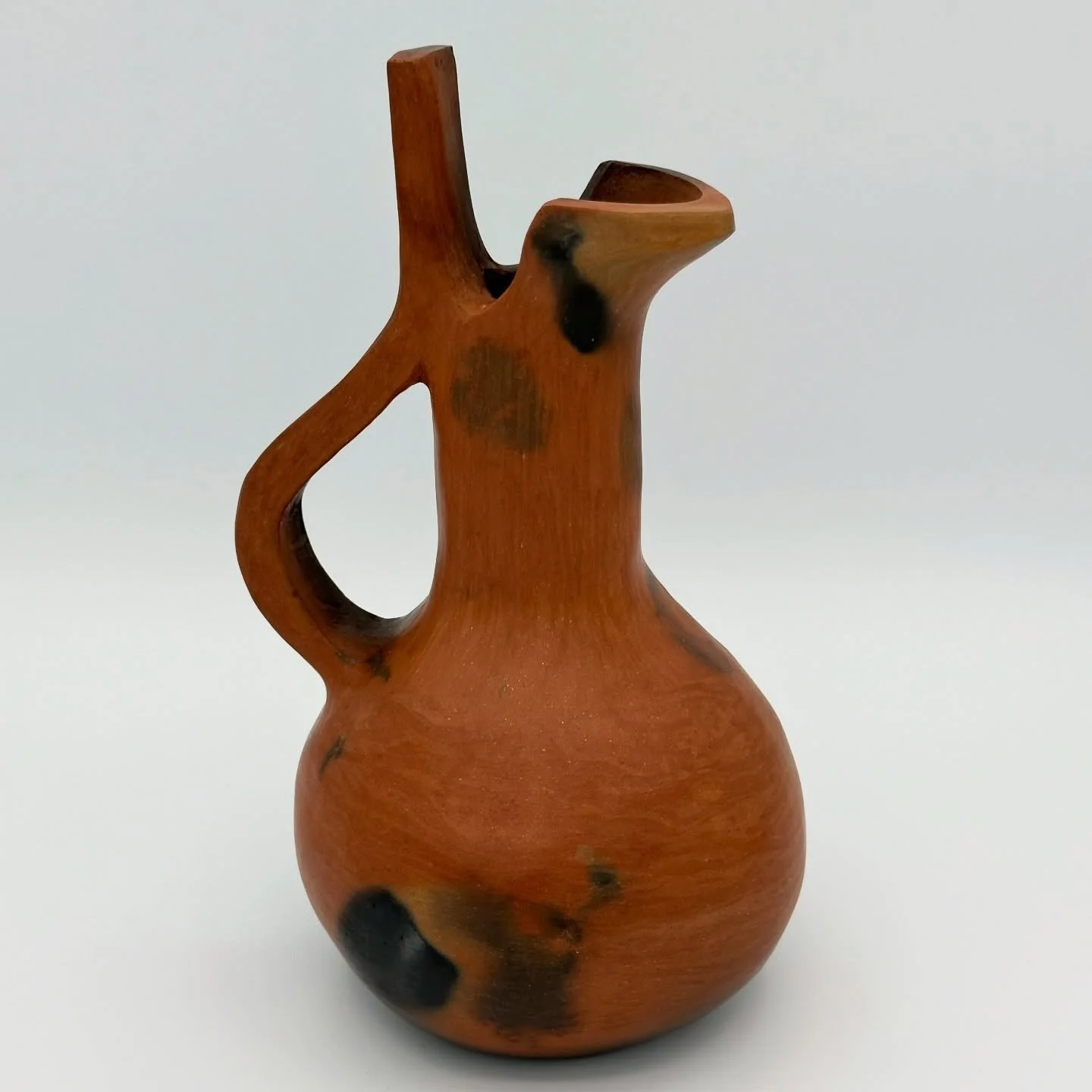 I know I said wedding vases are my favorite shape to make, but Rebecca pitchers might be a close second. 

This is one of the pieces that will be on exhibit at @ncstategreggmuseum before making its way to its permanent home at @catawbaculture.