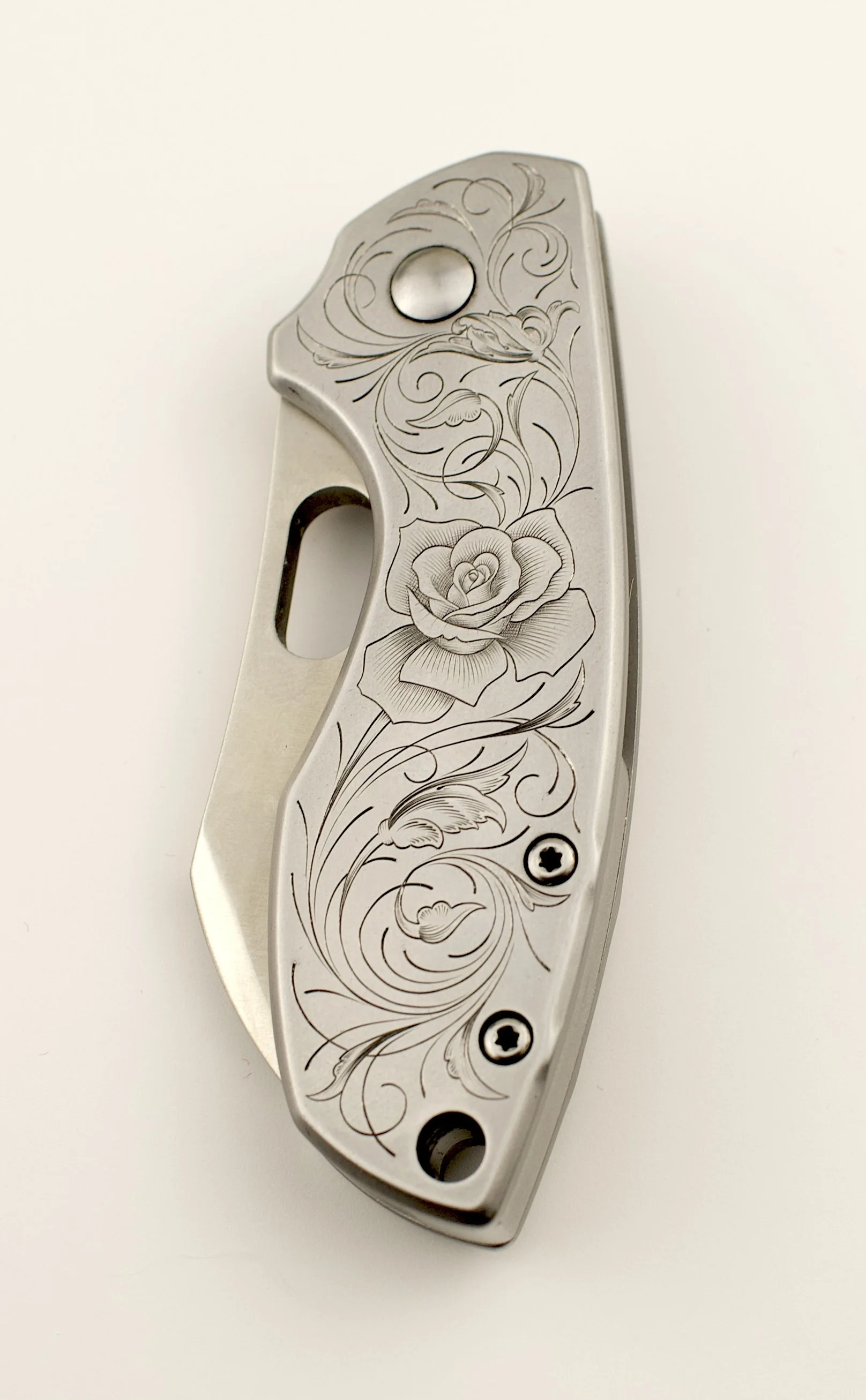 CRKTROSEKNIFE.jpg