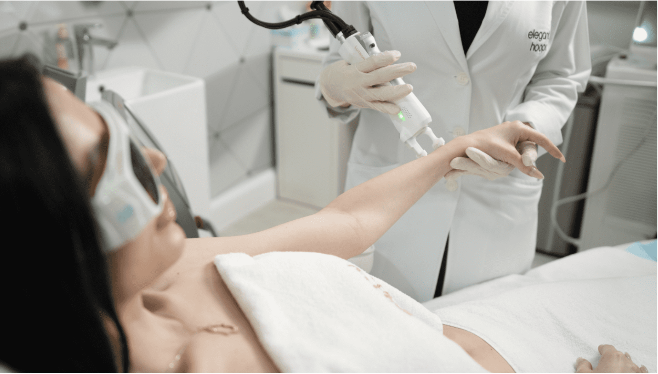 Lutronic Ultra Laser: A Breakthrough in Non-Invasive Skin Rejuvenation