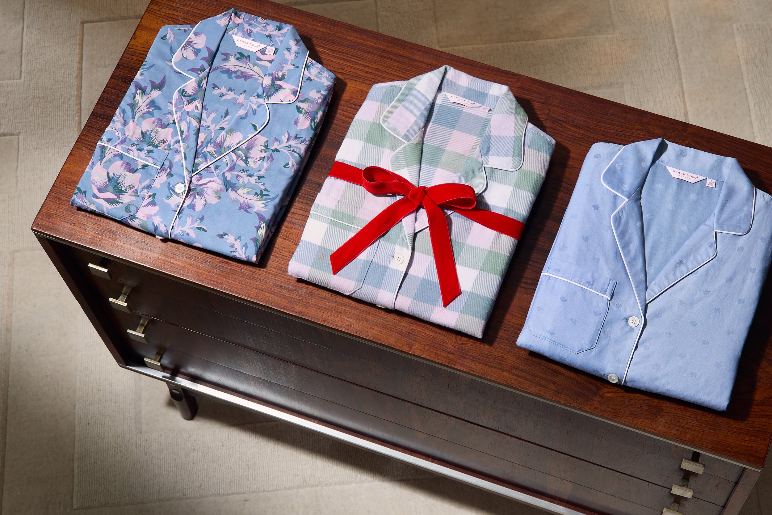 11. SHOT 15 DECEMBER WOMENS CHRISTMAS COTTON PYJAMAS RETOUCHED.jpg