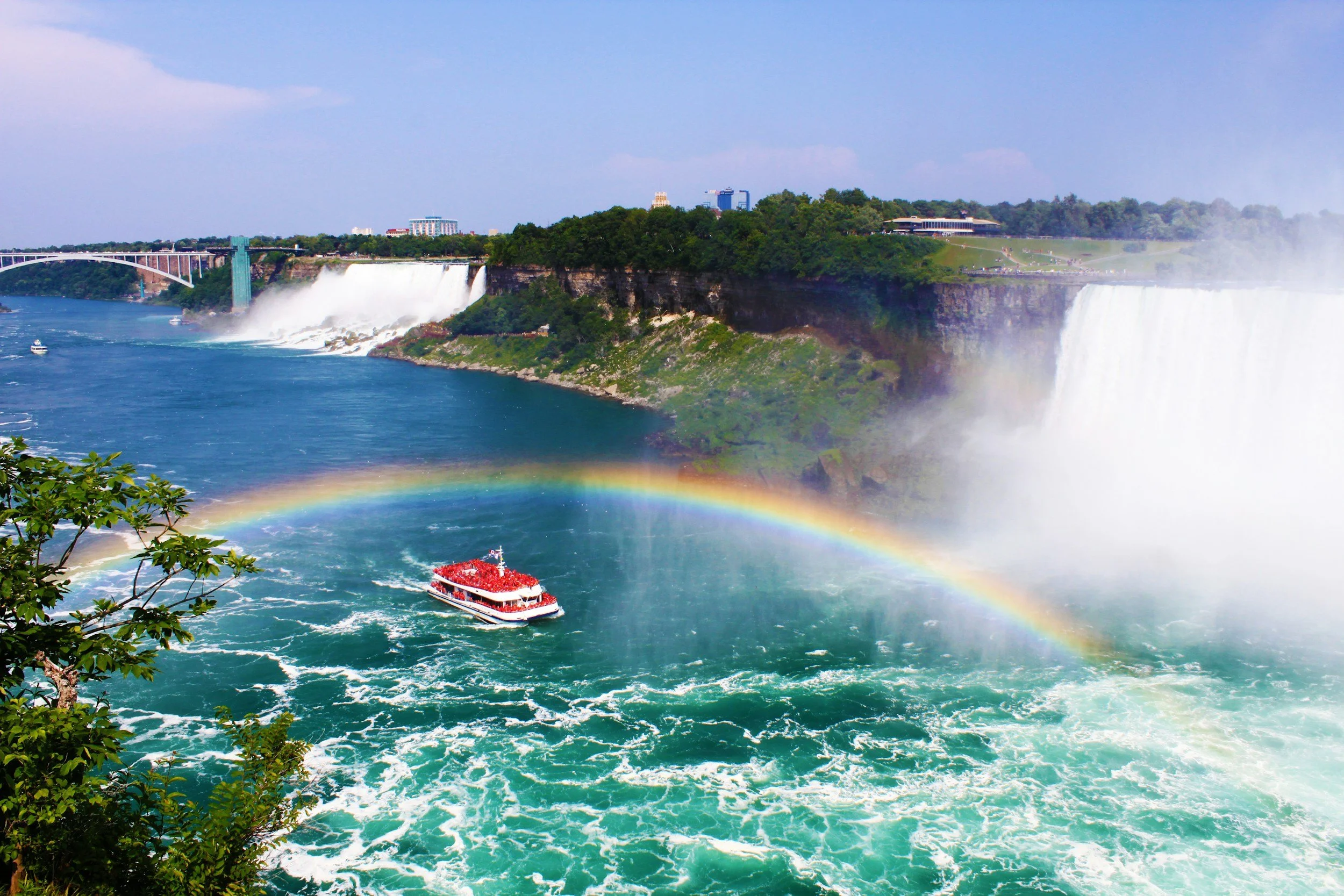 A Fall Spotlight Weekend in Niagara Falls: Wine, Food & Luxury Redefined
