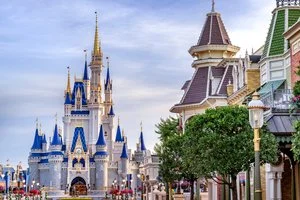 WDW MK 2026 Cinderella Castle New Asset 2-300x200-f29fae0.jpg