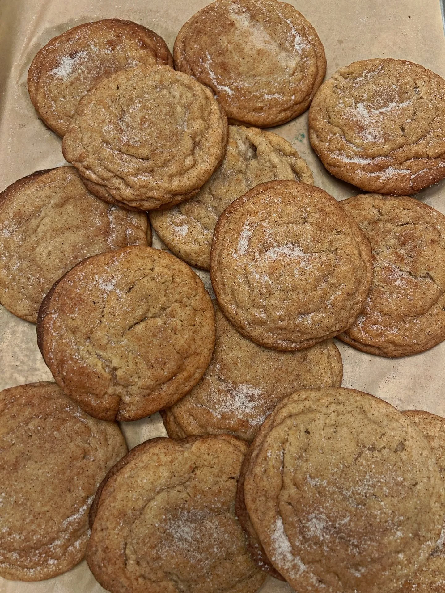 🍏 Apple Cider Snickerdoodles 🍎
We simmer pure apple cider, boiled down until it&rsquo;s thick, syrupy, and bursting with cozy fall flavor. Then it&rsquo;s folded right into our snickerdoodle dough, with apple pie spices inside and out. 🍁

Find the
