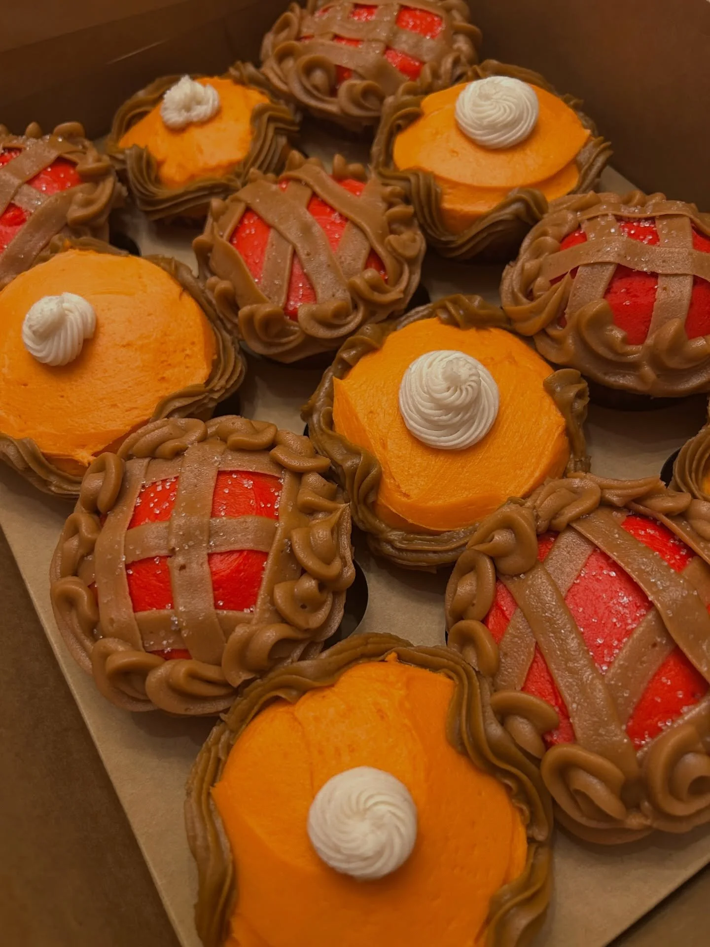 A very special cutie pie turned ONE this week and had her party today. 🥧💛
Thank you for inviting The Storybook Kitchen to be part of the celebration. These cupcakes and the smash cake were magically turned into tiny pies, the sweetest little twist.