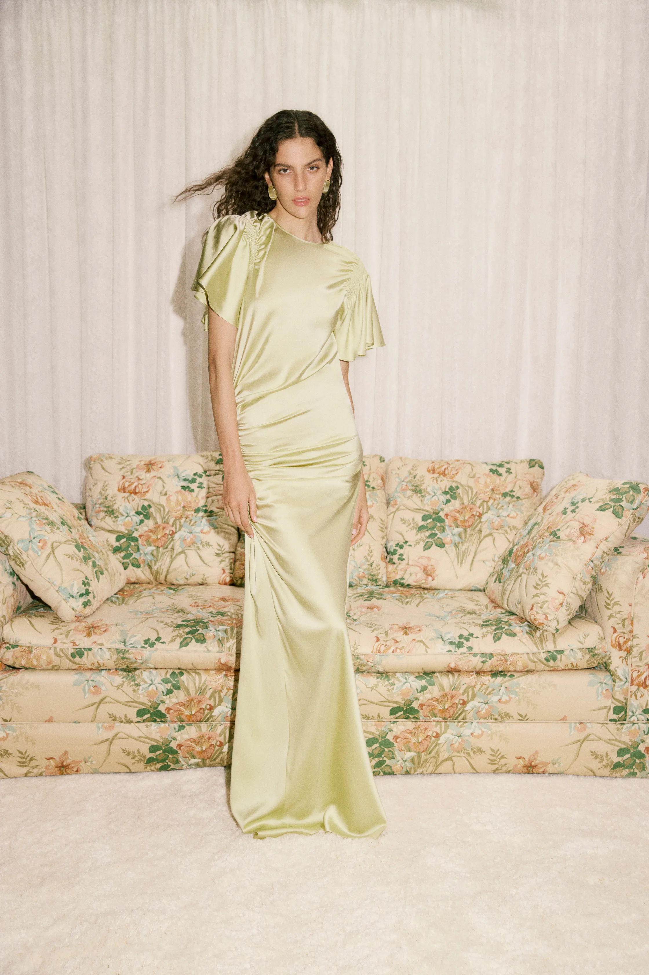 00004-veronica-beard-spring-2026-ready-to-wear-credit-brand.png
