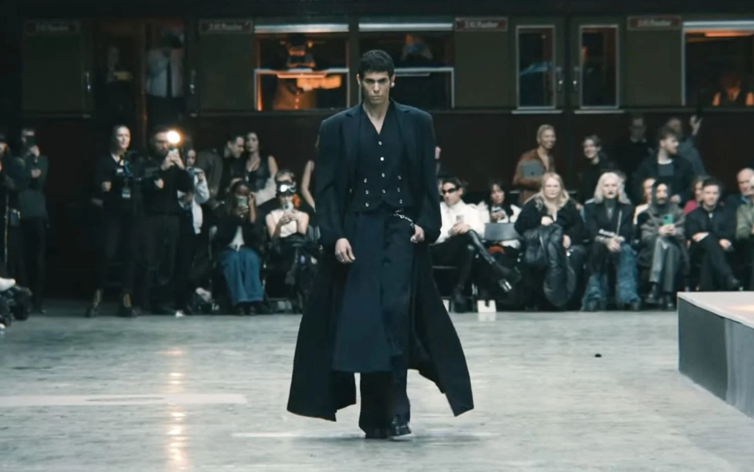 Tailored Expositions: Aesthetic Discomfort  in Haderlump’s Fall/Winter 2026 collection