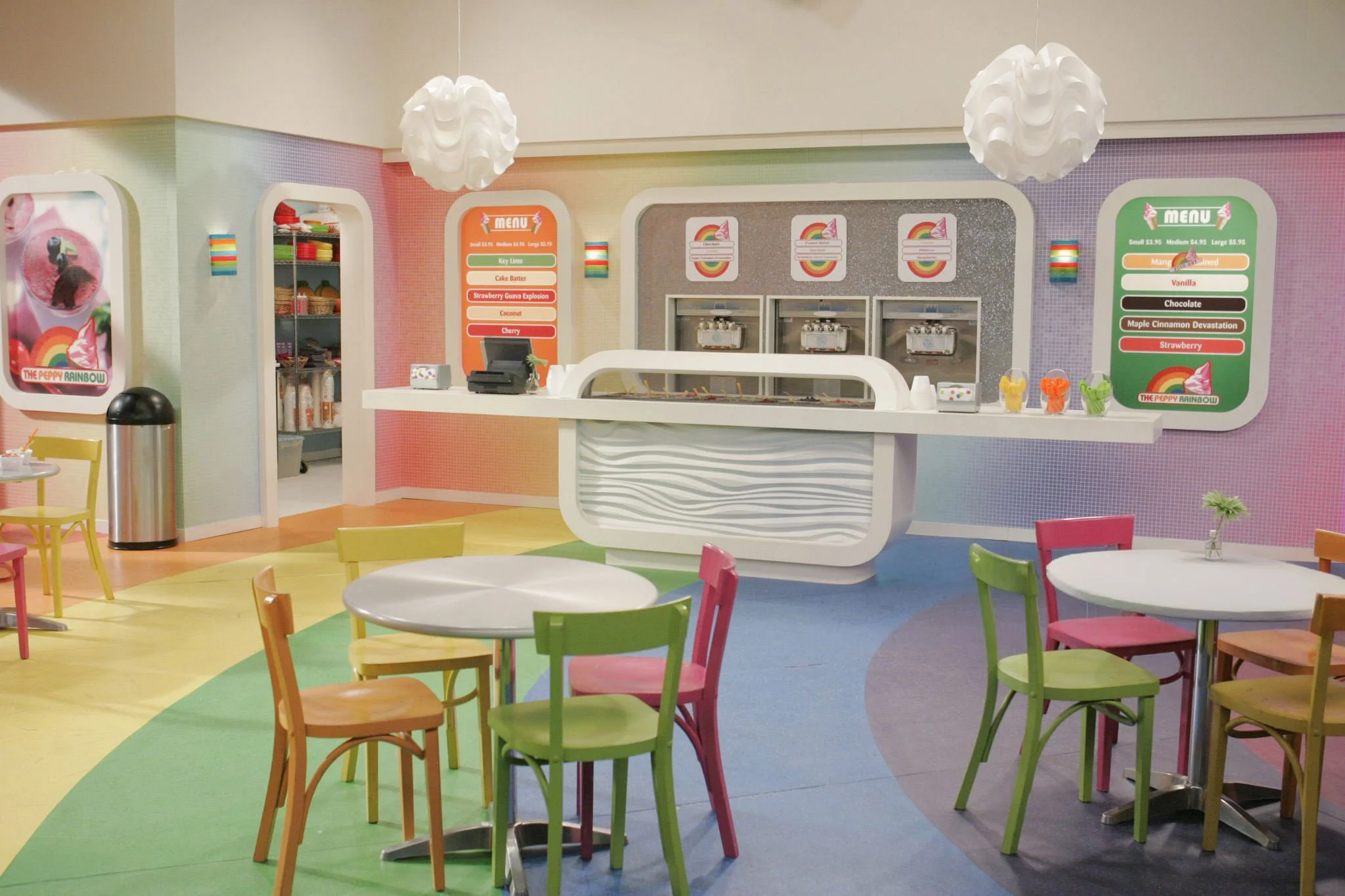 Dining Houses: Undo-ing the Beige