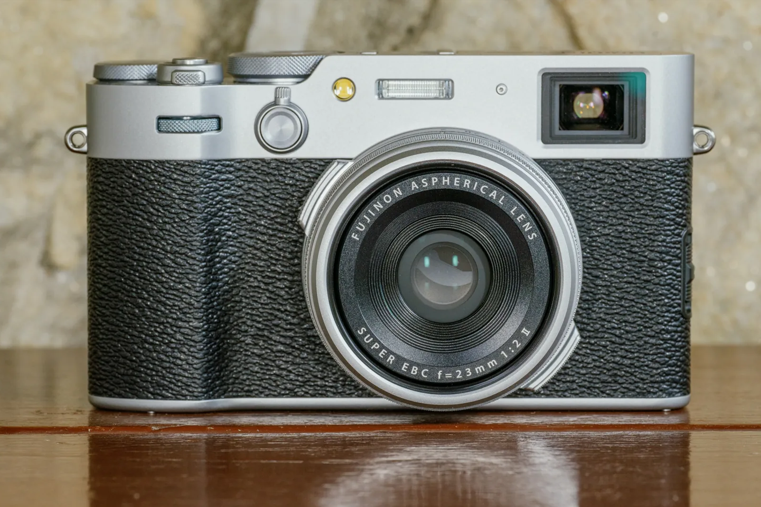 Fuijifilm X00VI and the Revival of Intwntional Photography 