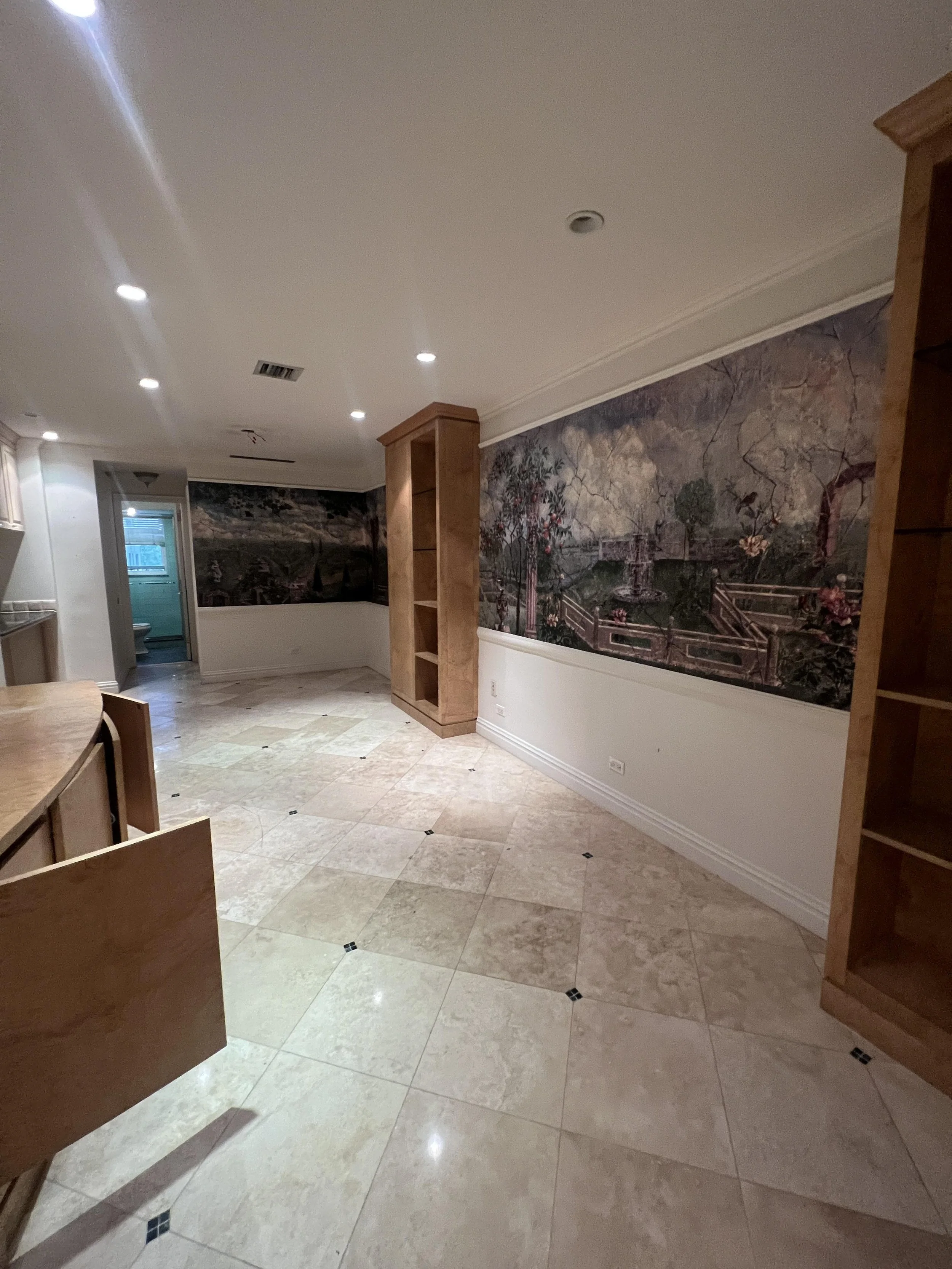 Eat-in Kitchen 3.jpg