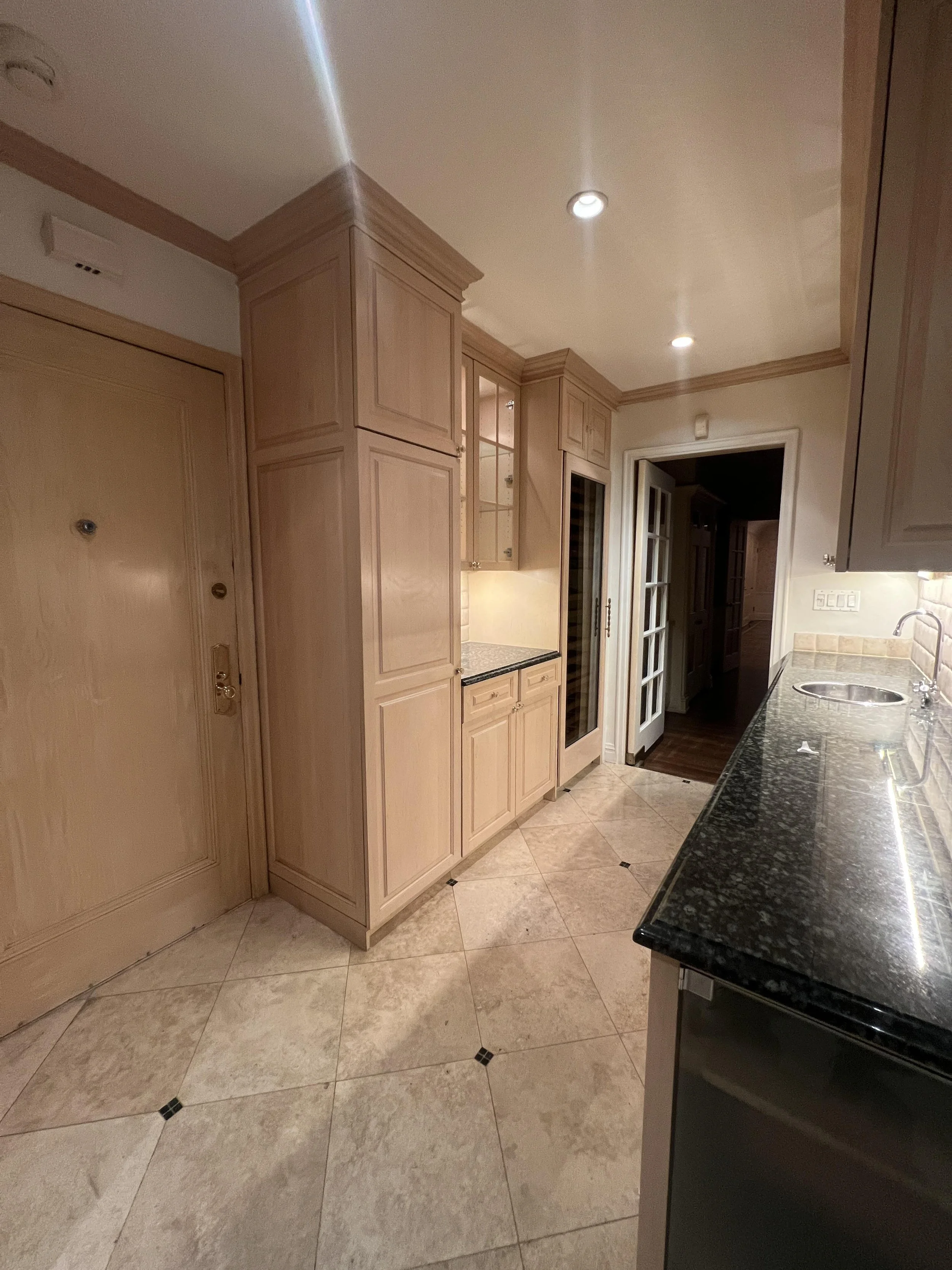 Butler's Pantry 3.jpg