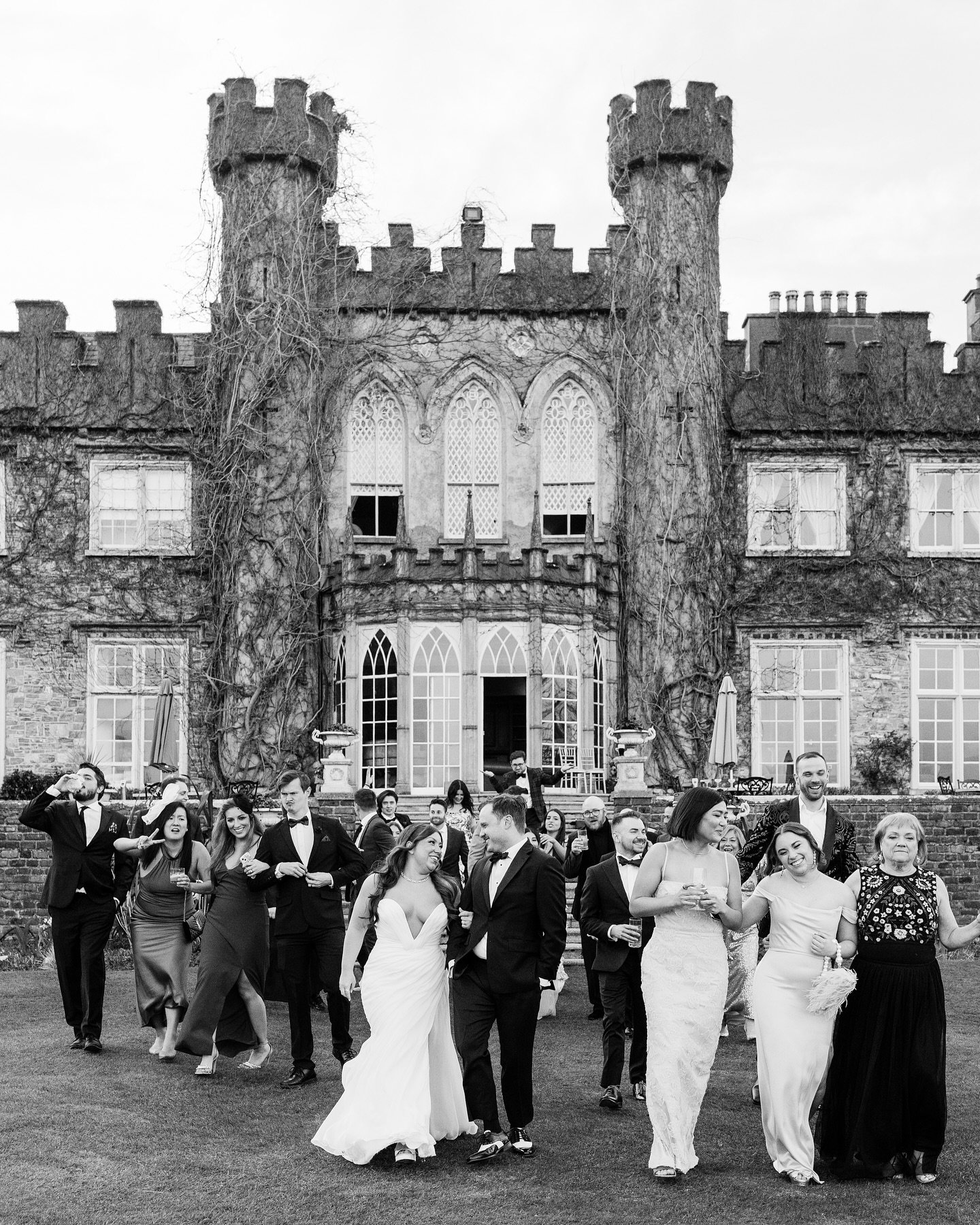 Wedding photography is not only about the ones who get married, but the loved ones that make this day a special one. 

Group photos can be kinda the same, but Katie and Paul requested to think outside the box and I have to say this is one of my favou