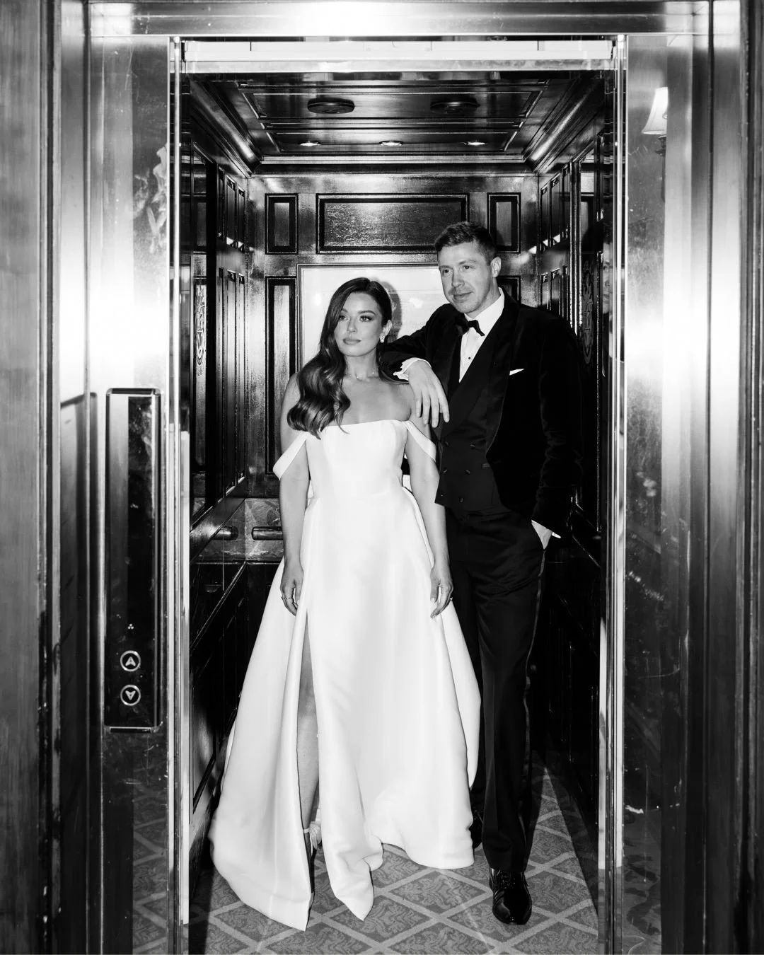 Next week I officially start my wedding season and if you allow me to be a little direct, I would love to share something with all the couples that are getting married this year and even the ones planning for next year! 

Here&rsquo;s two things I fe