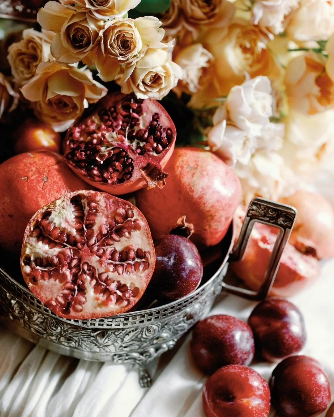 When creativity can run wild and you get to play, that&rsquo;s what keeps us going! 

From chasing the light to beautiful things, every detail matter and I love that every small thing is what makes a day special. 
.
.
.
.
Ireland wedding photographer