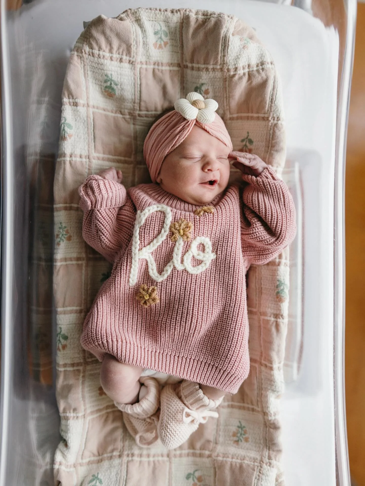 My heart doubled in size. 🥹 Introducing our newest bestie girl, Rio Louise Summers. 

💕💗💕