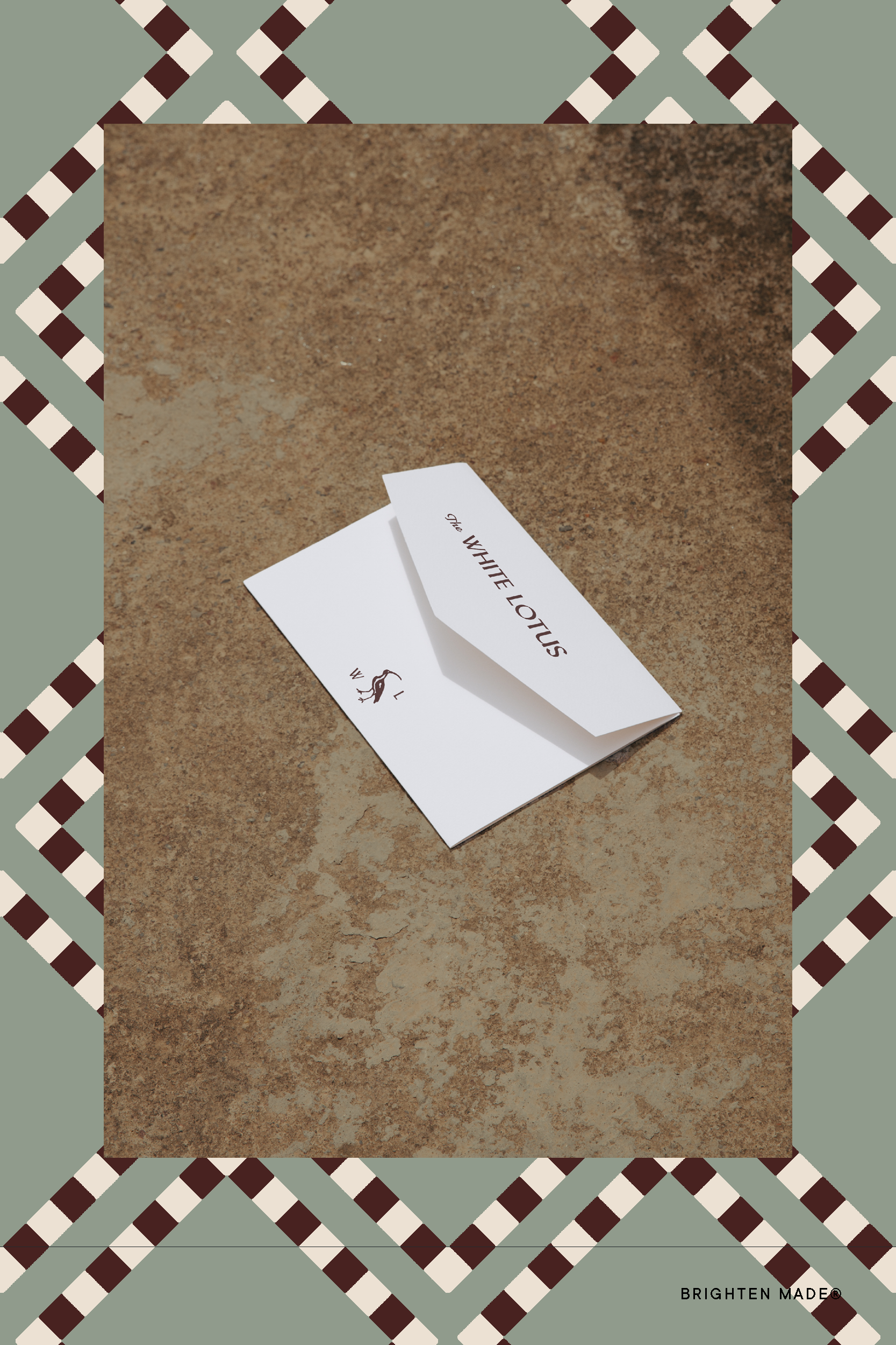 TheWhiteLotus-SHOP16.png