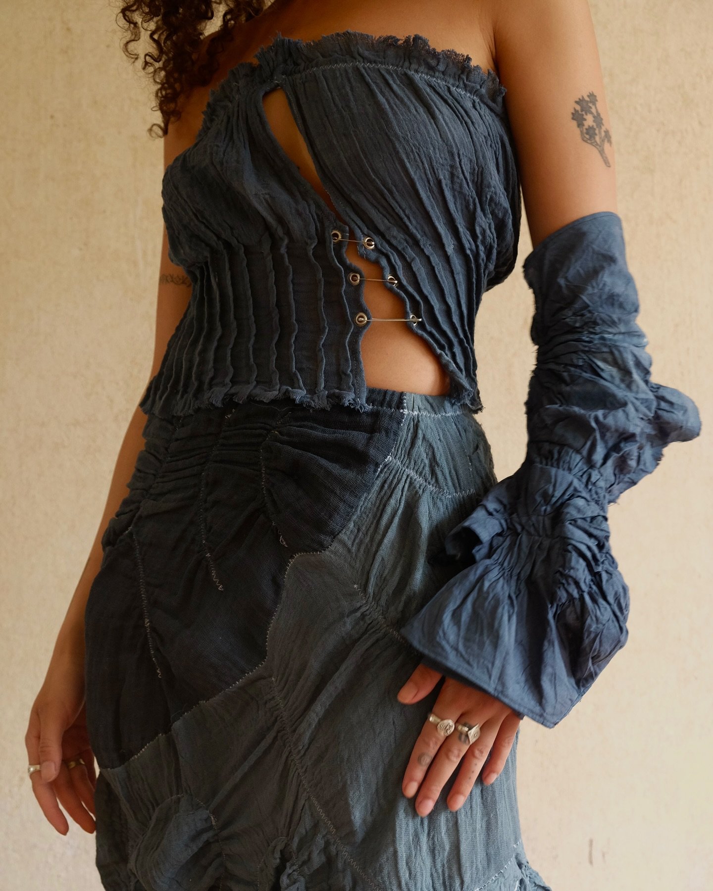 pleated top and detached sleeve and chaos skirt from scrap cotton fabric ~~ all hand dyed 🫶