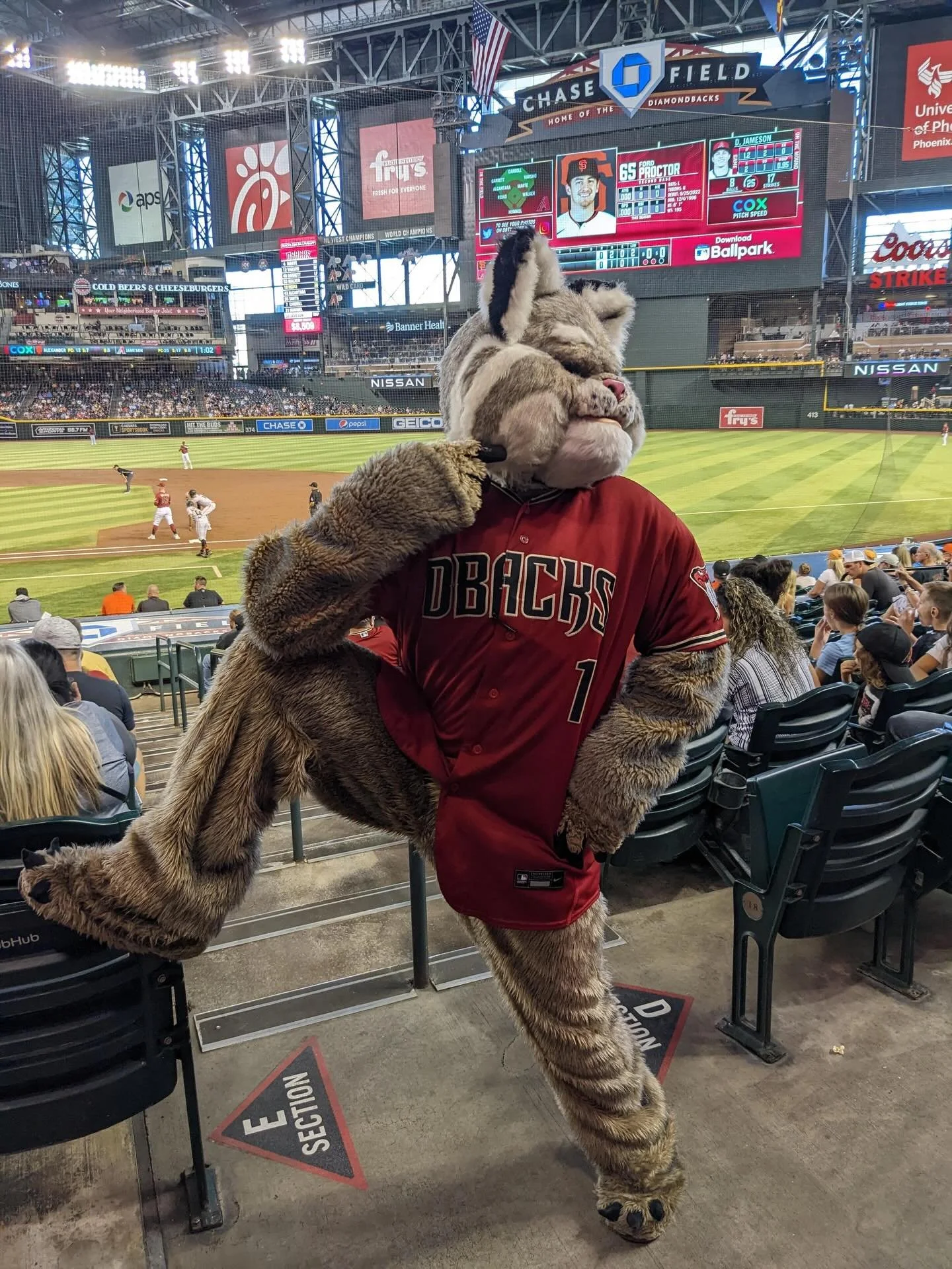 The Category is: #1 FAN

Are you the world&rsquo;s sexiest mascot? The cvntiest cheerleader? The loudest and proudest soccer mom? Show the runway you&rsquo;ve got what it takes to be! aggressive! be be aggressive! 

PRIZE: Treat bag of Scooby Snacks,