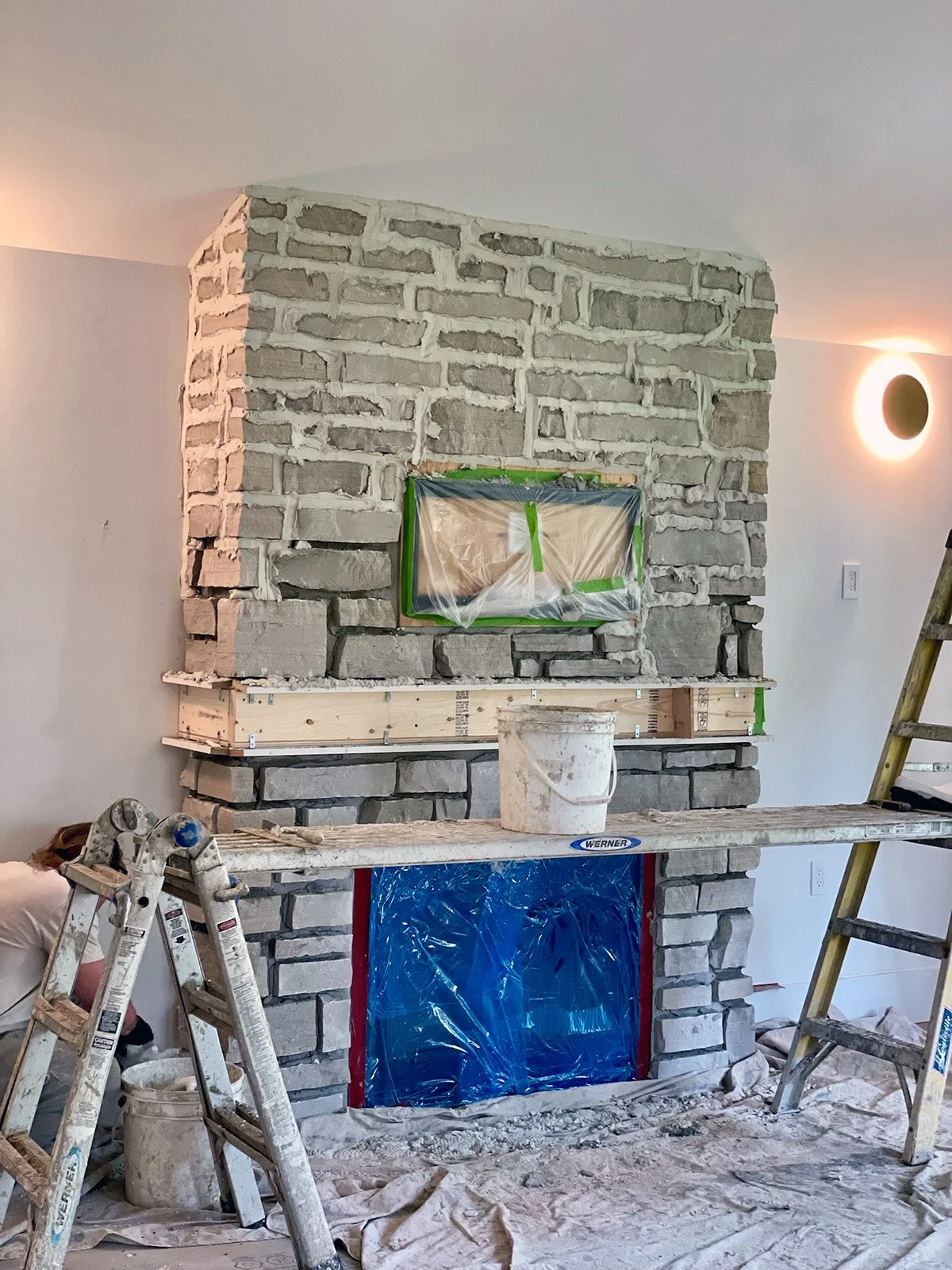 Fireplace-Stone-Installation.jpg