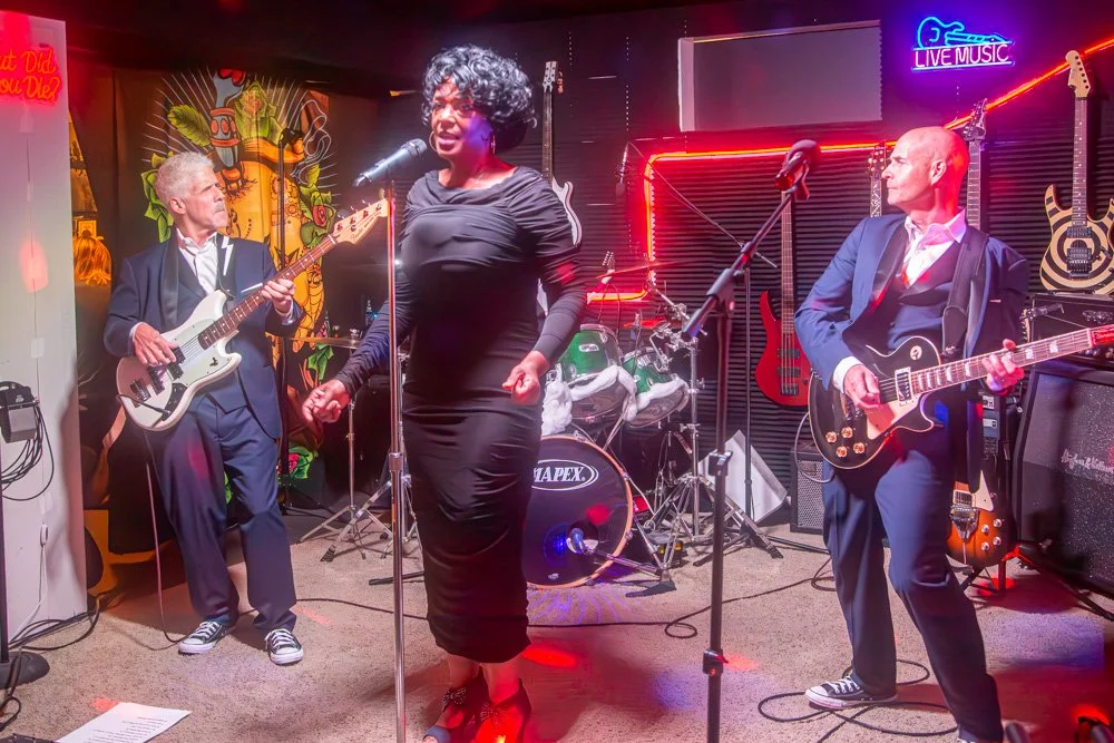 Black & Blues Band.jpg