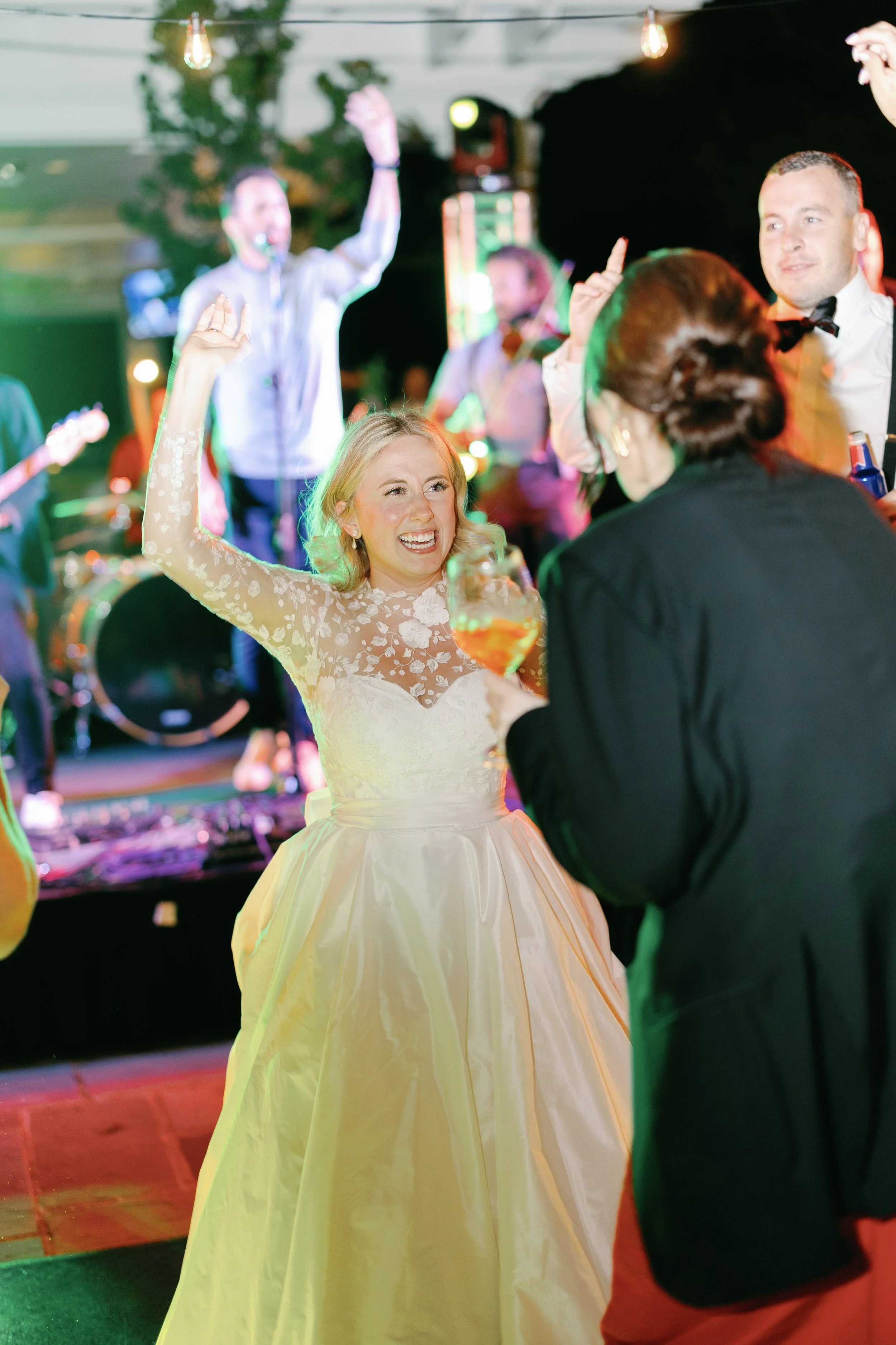 2453_Megan&NealWeddingDay.jpg