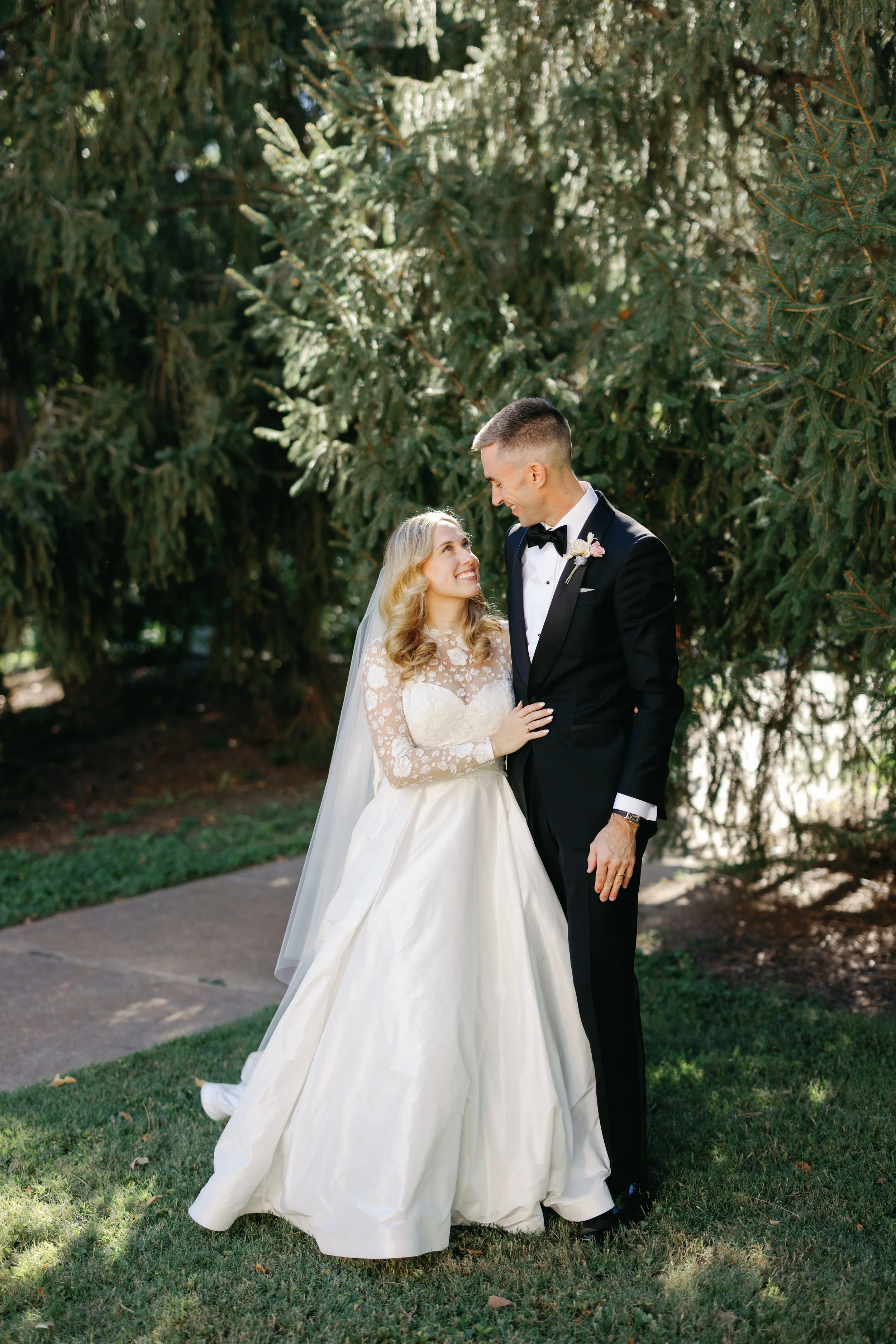 1100_Megan&NealWeddingDay.jpg