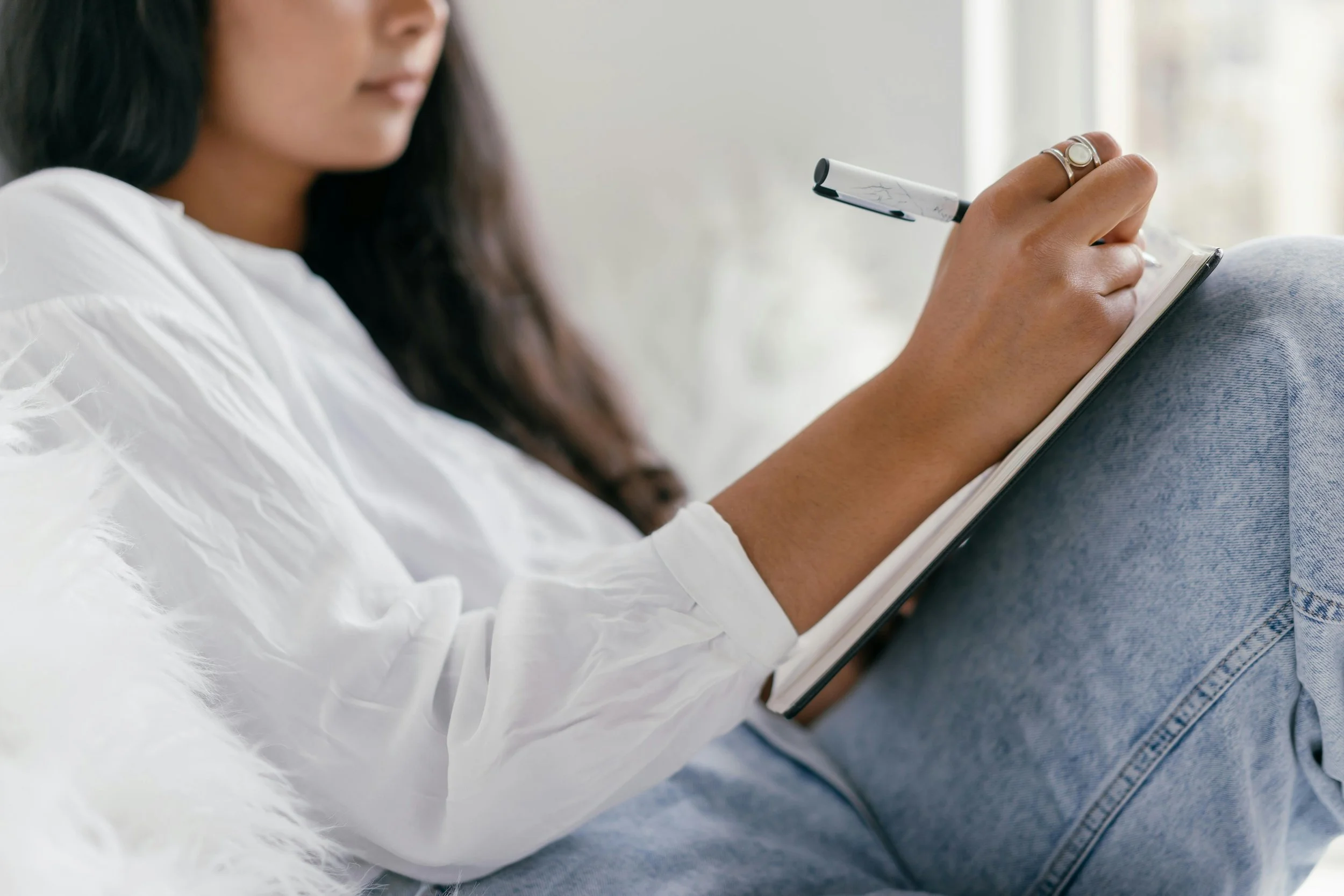 Imposter Syndrome in Healing: Why You Feel Like You Are Failing Even When You Are Growing
