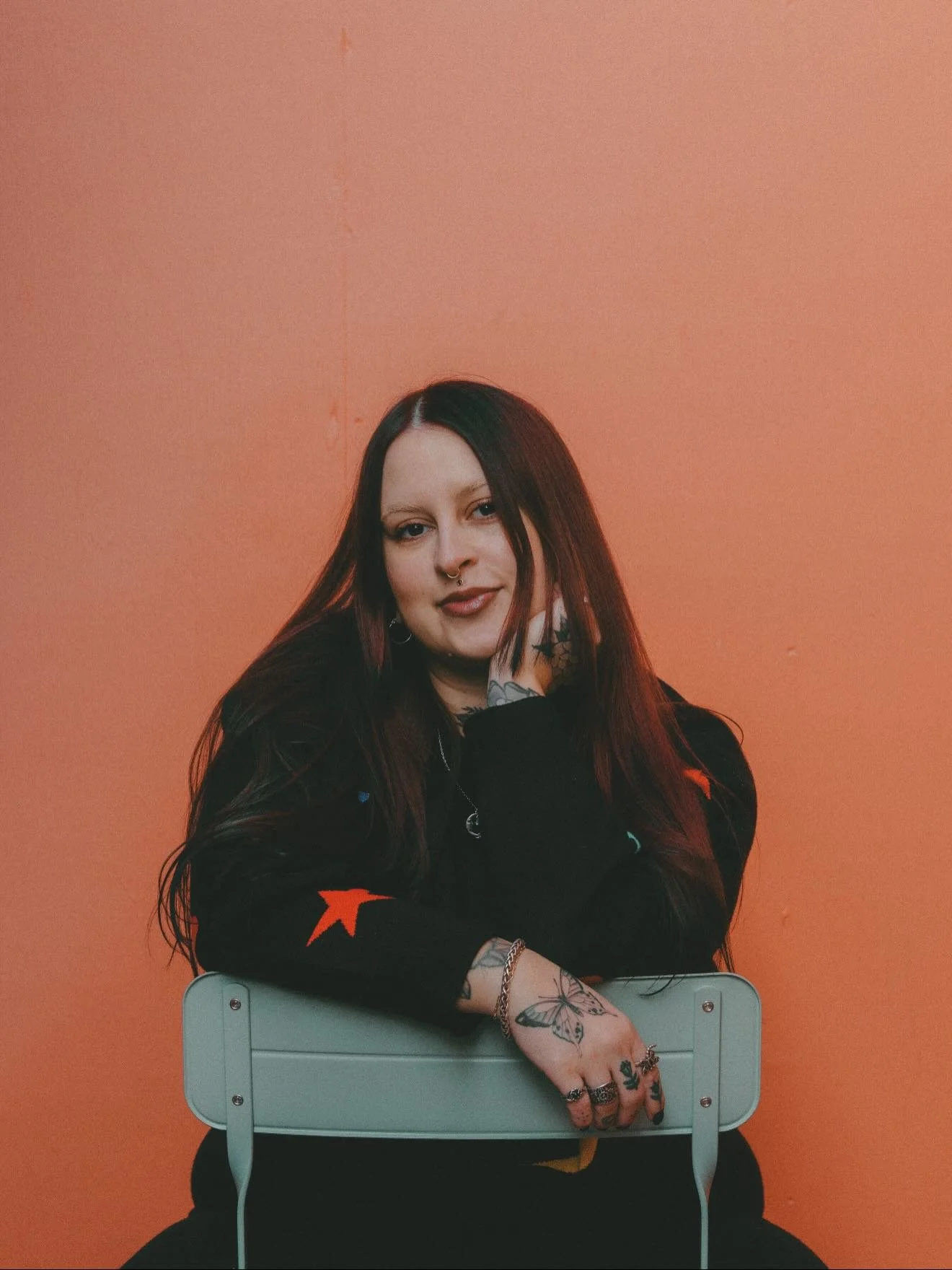 We love these new headshots for our newest WILMA @madeline.hair 🌙 photos by the best @kelsey_helpme ❣️