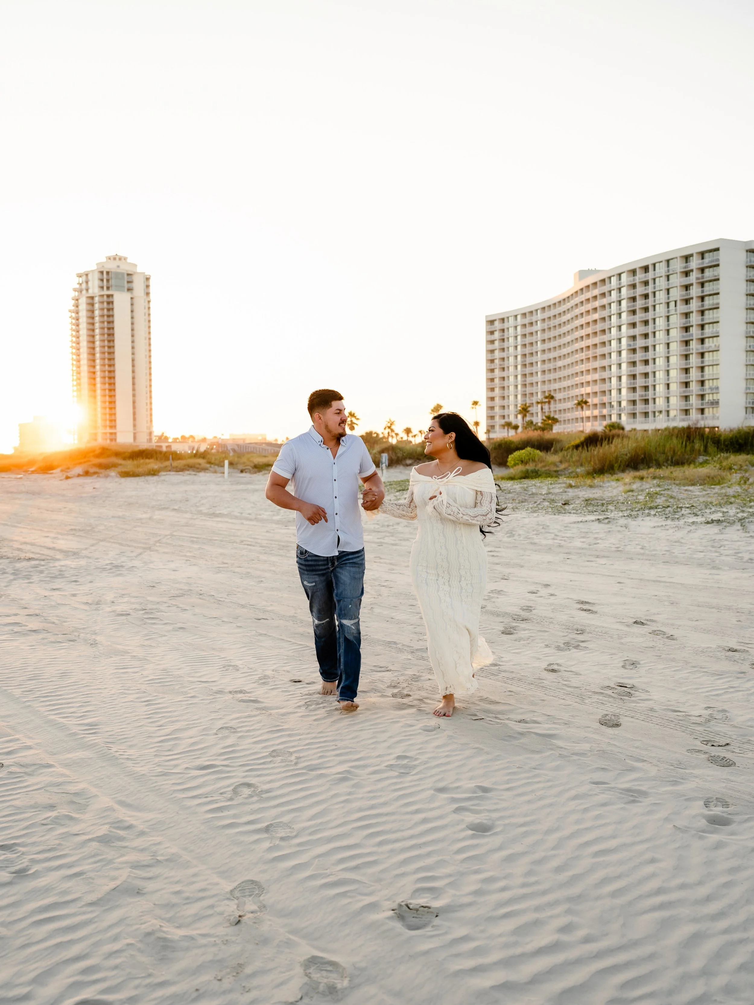 Book your engagement or couples session today 😍 💍 

#EngagementSession #EngagementPhotos #CouplesPhotoshoot #houstonphotographer #photographer